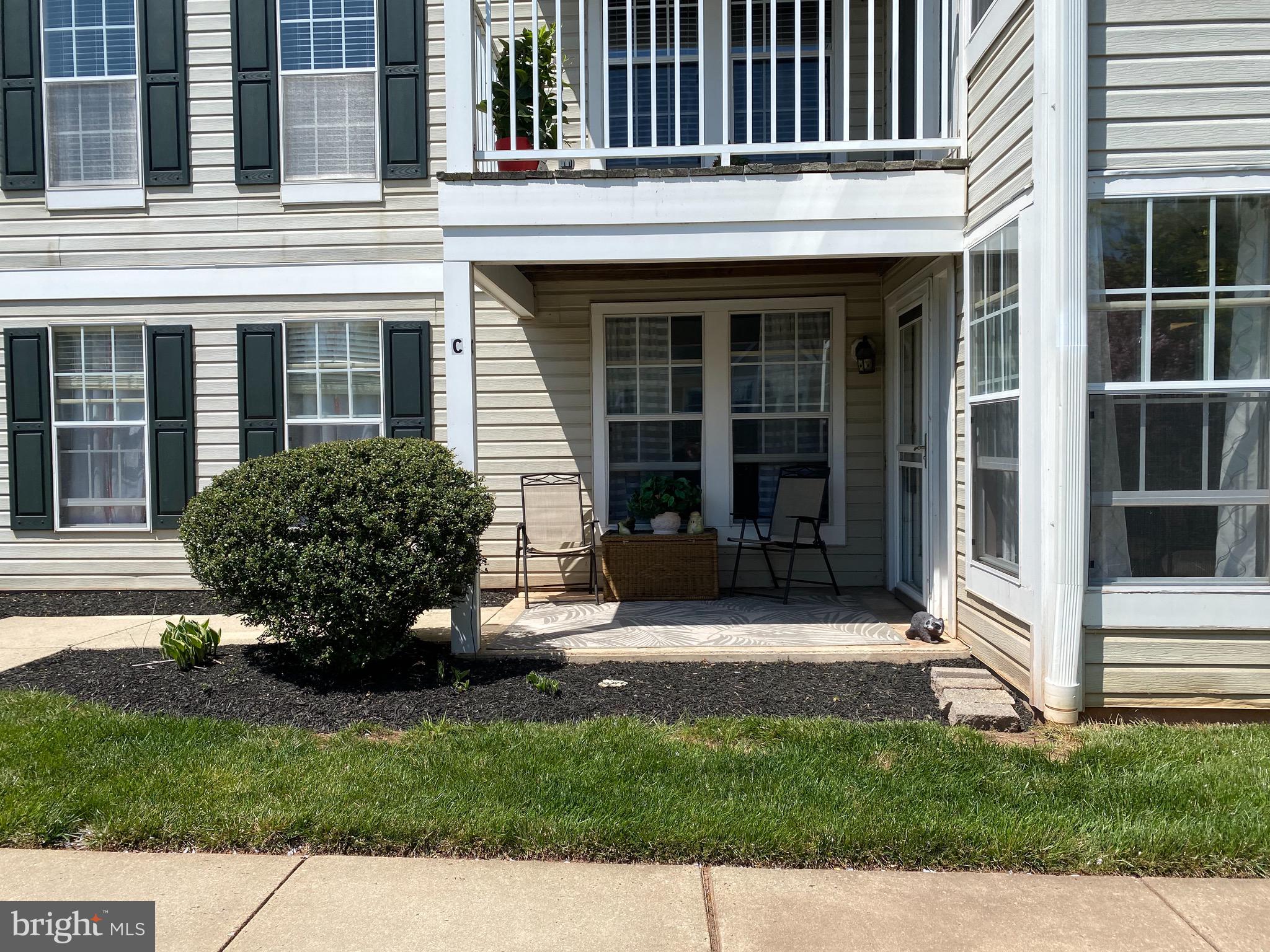 Nice 2 bedroom patio unit with private entrance in St Clair neighborhood. This unit has new stainless steel appliances, new laminate flooring throughout, new walk-in shower and glass doors. There is a rough-in in master bedroom for additional bathroom. Washer and dryer are included. Electric fireplace can stay or go. This unit is priced to sell quickly, no FHA.