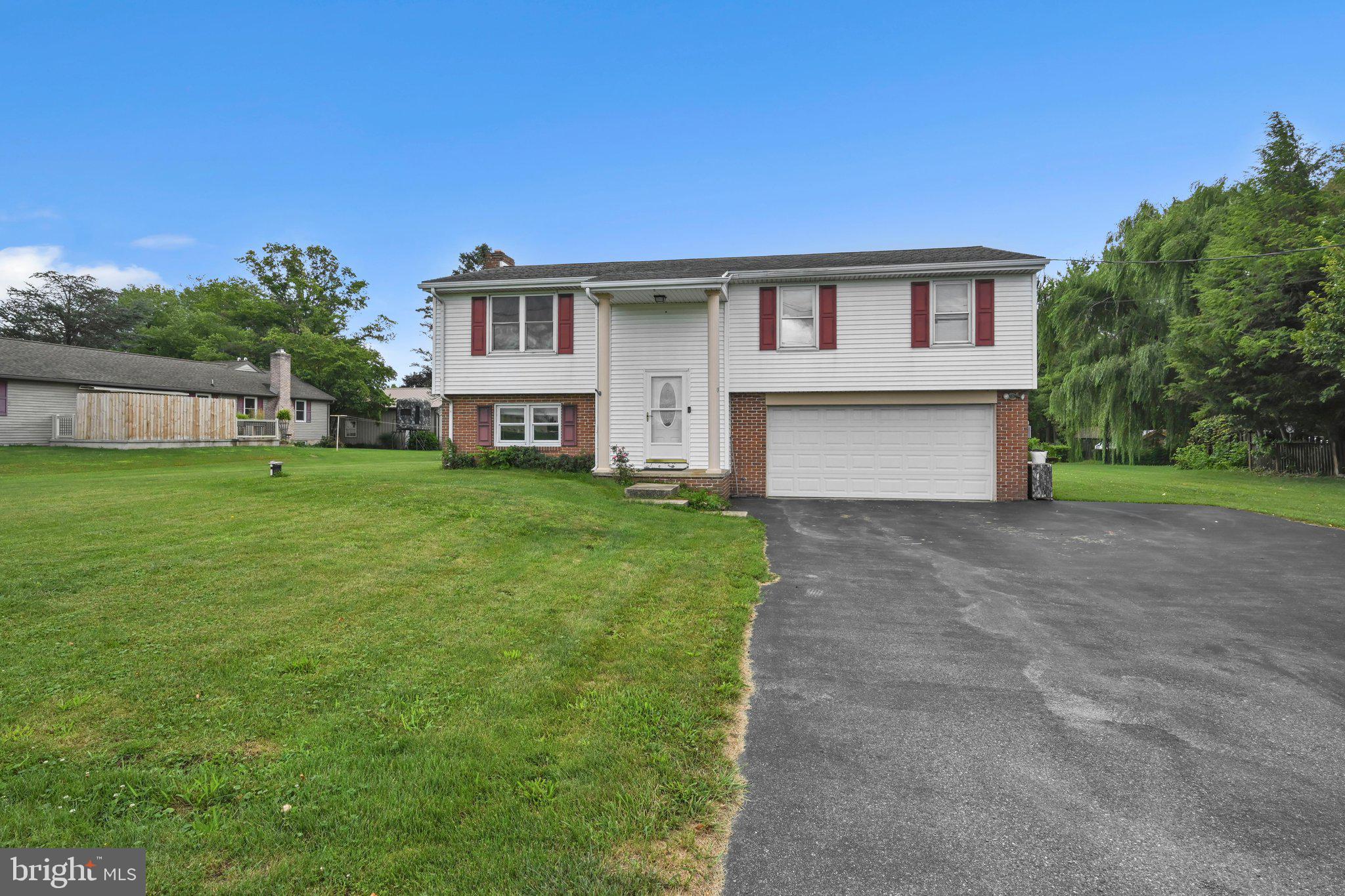 729 LITITZ ROAD