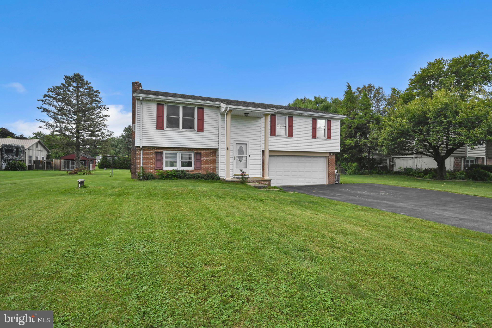 729 LITITZ ROAD