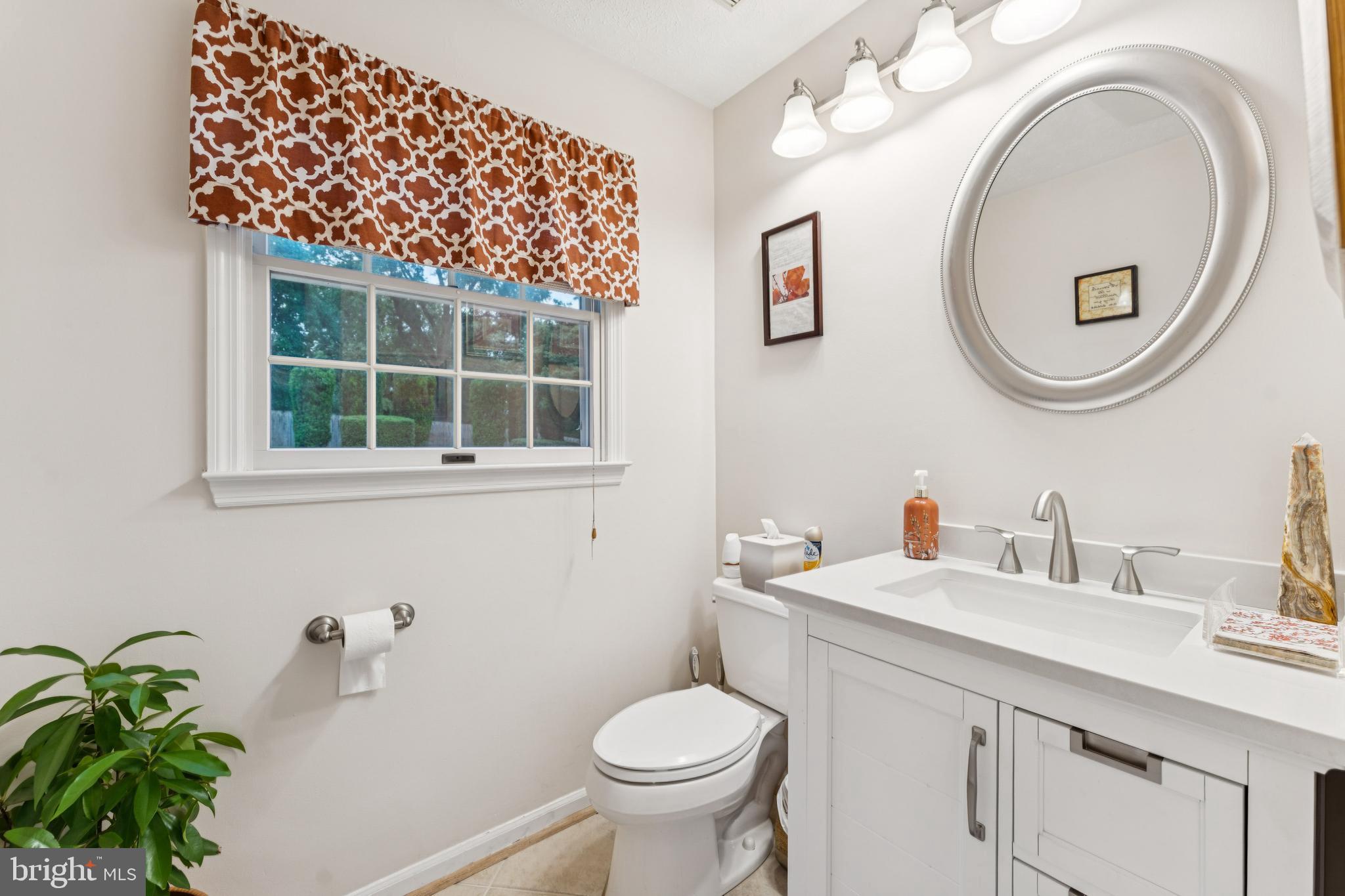 NORTH SHERWOOD FOREST - Residential