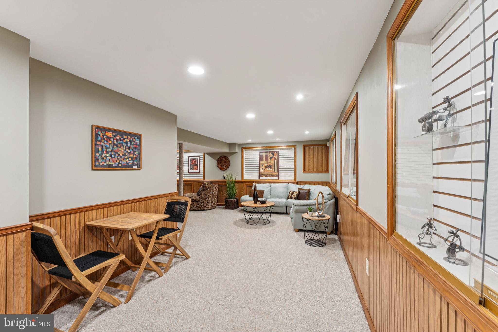 NORTH SHERWOOD FOREST - Residential