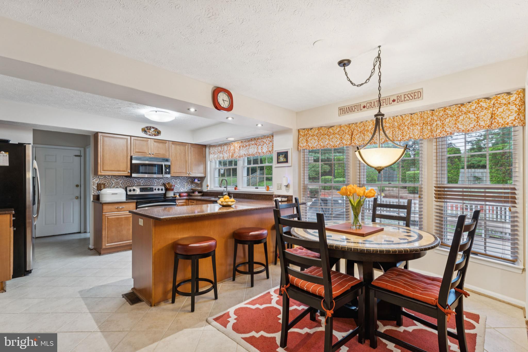 NORTH SHERWOOD FOREST - Residential