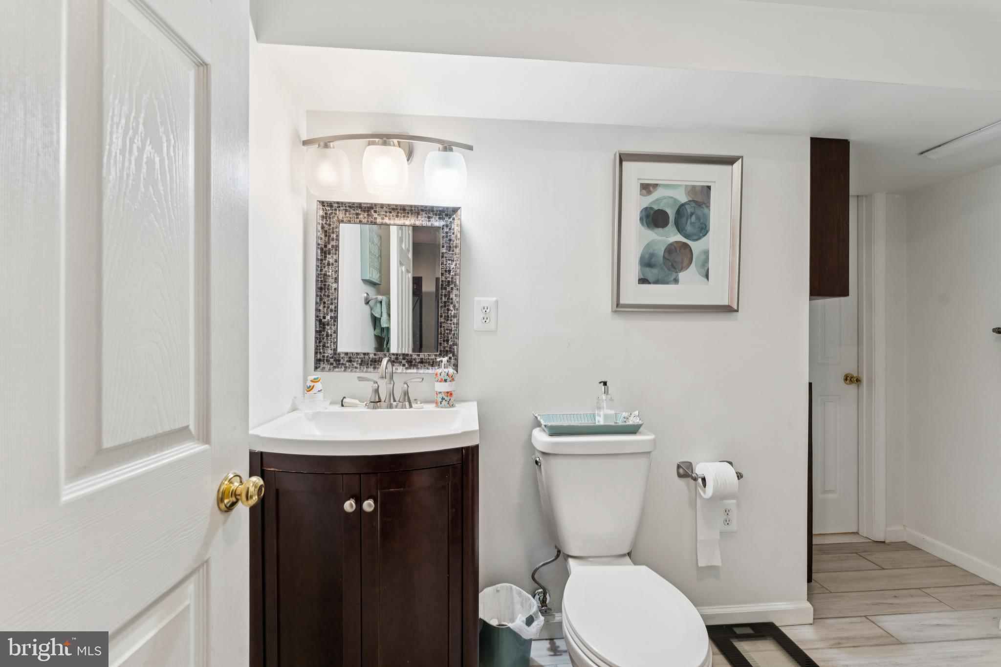 NORTH SHERWOOD FOREST - Residential