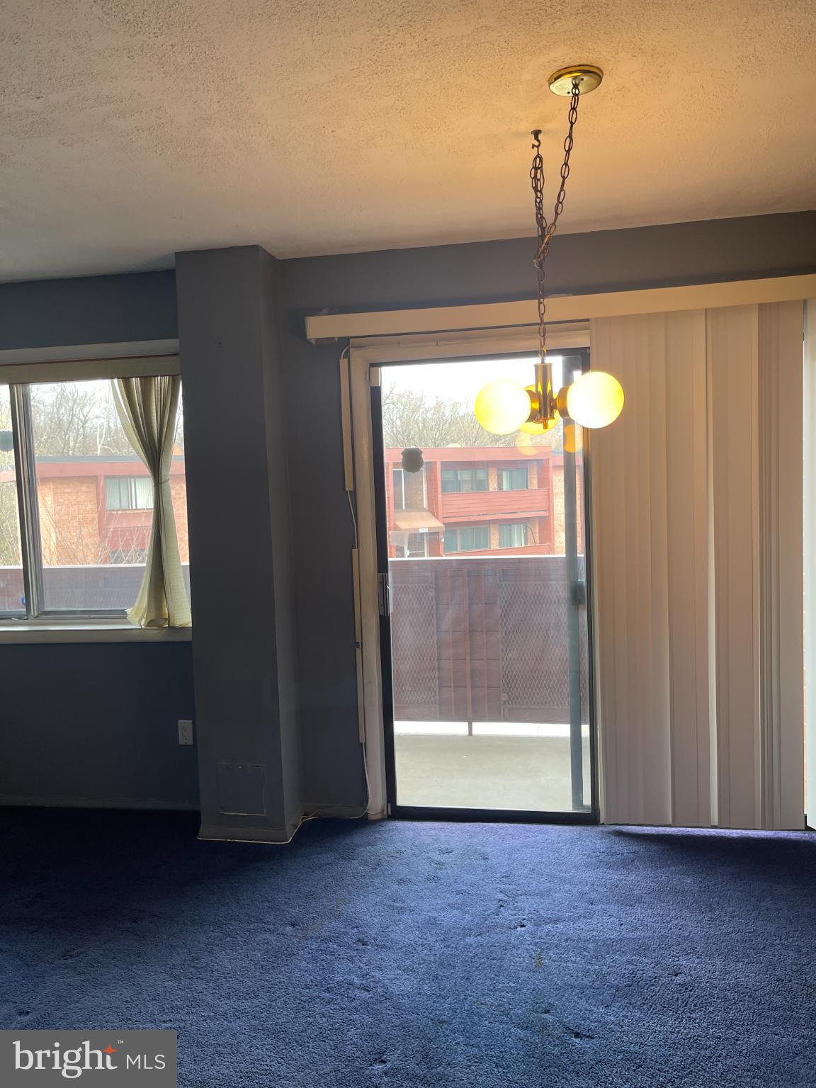 GEORGE MASON VILLAGE - Residential