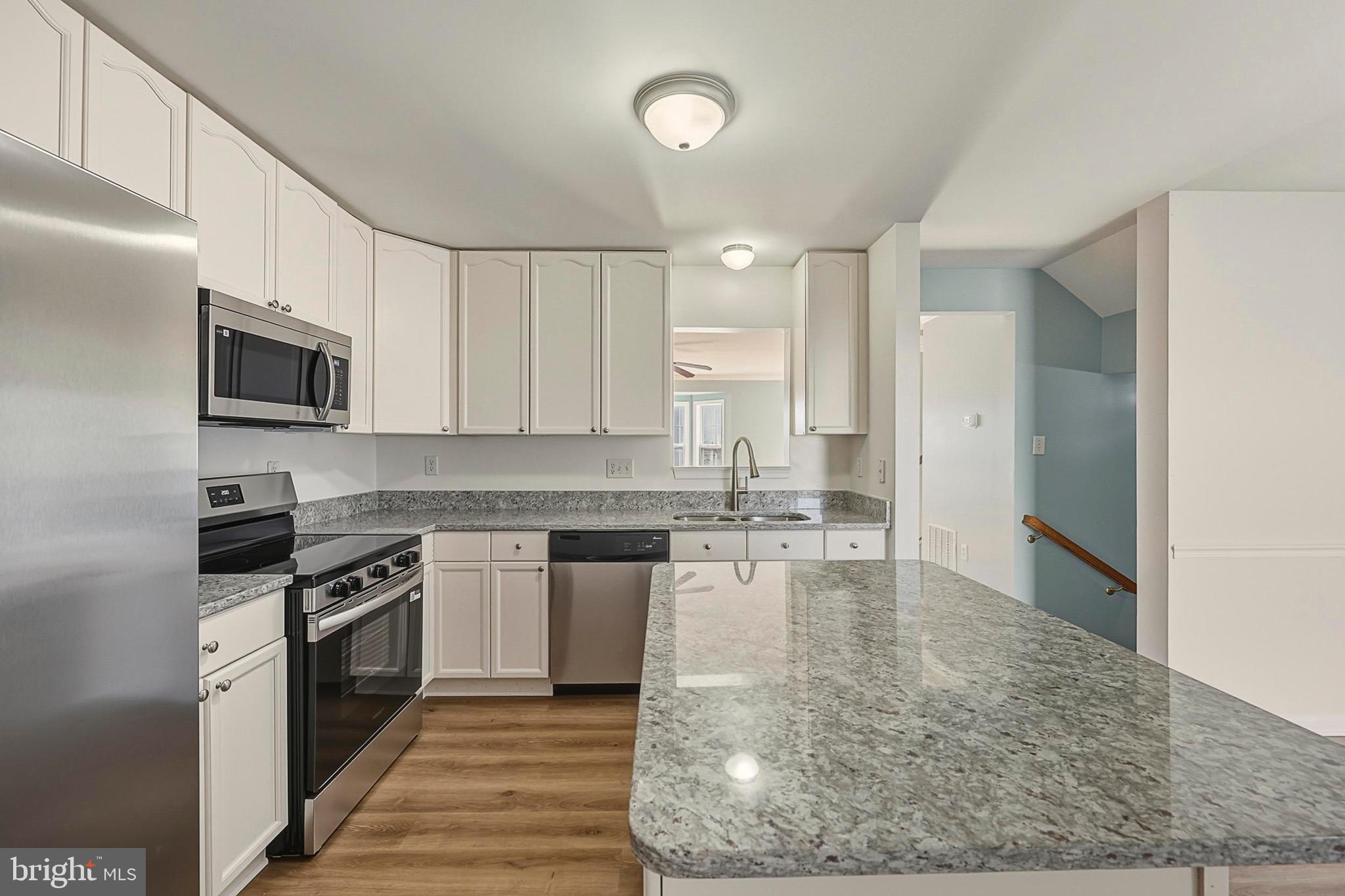 MANOR PARK - Residential