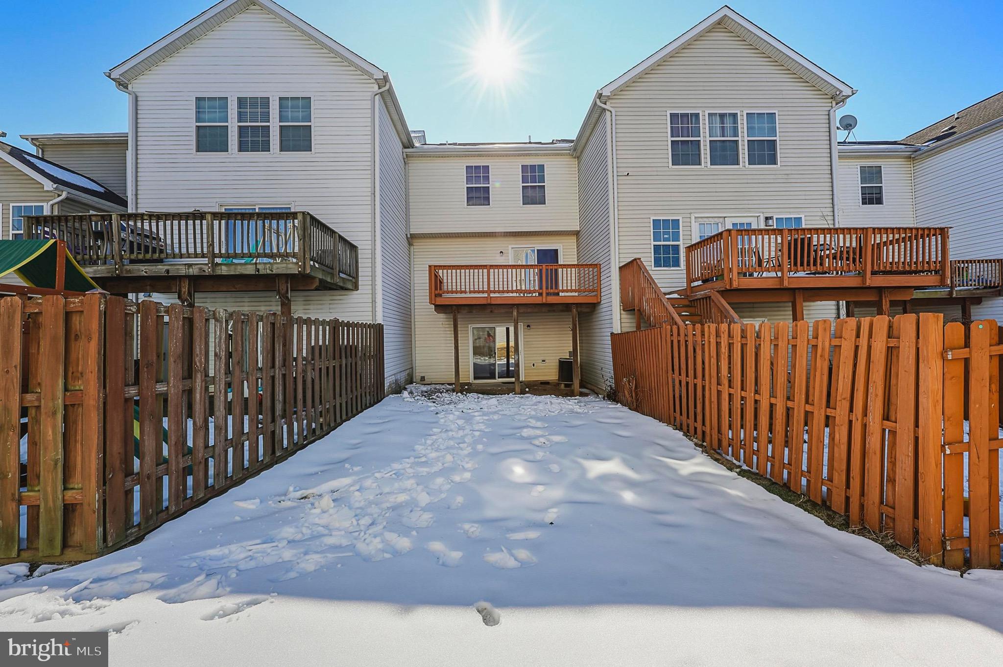 MANOR PARK - Residential