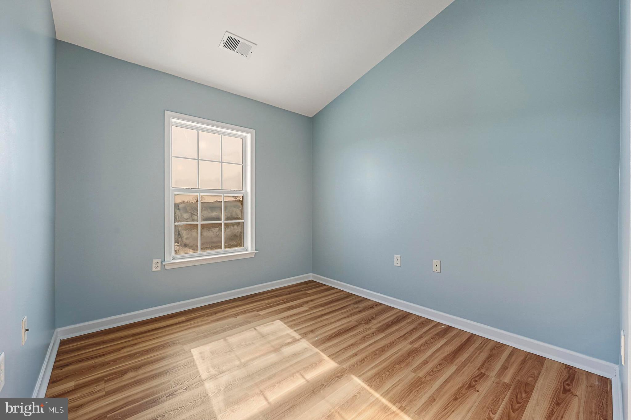 MANOR PARK - Residential