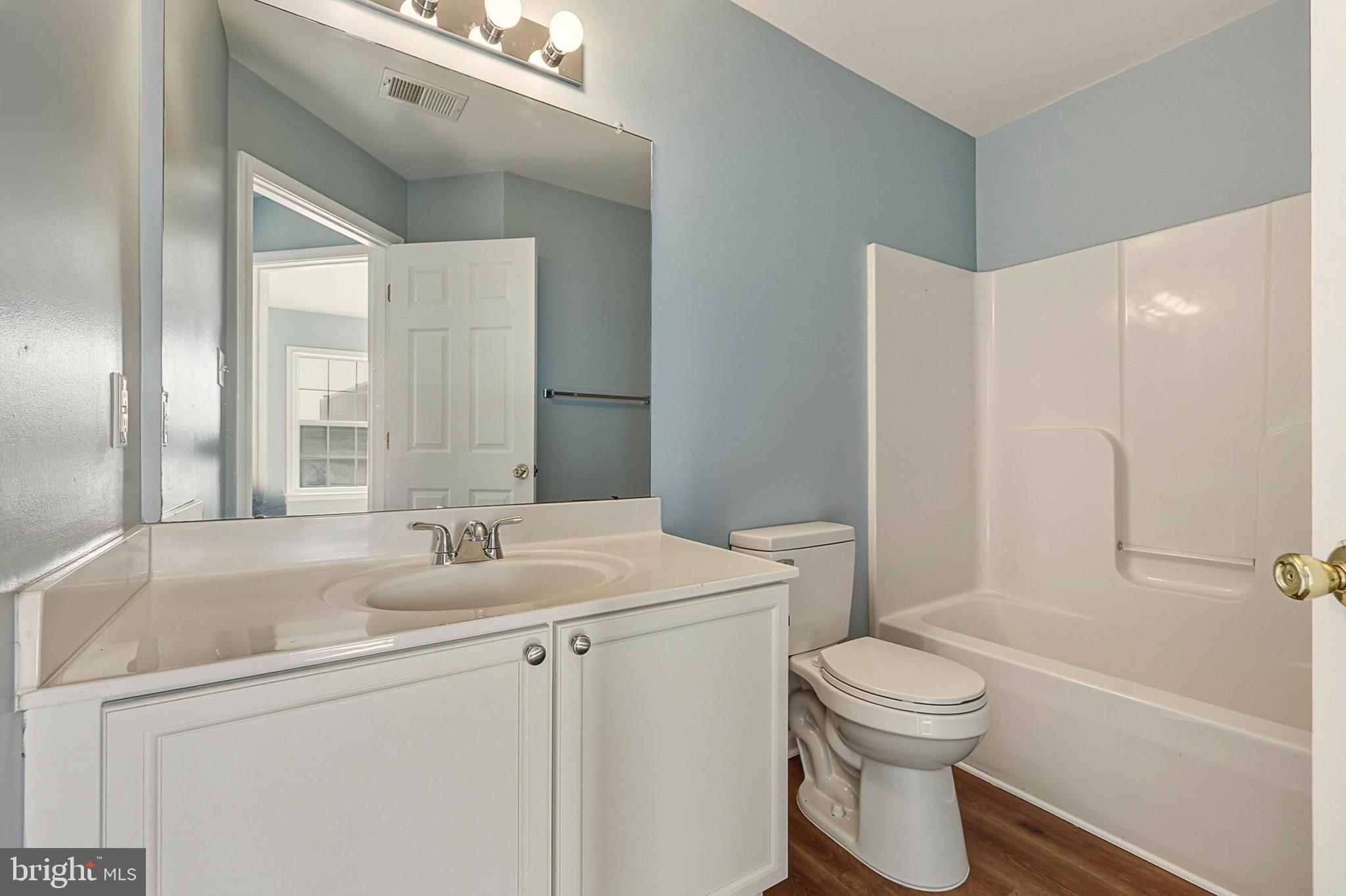 MANOR PARK - Residential