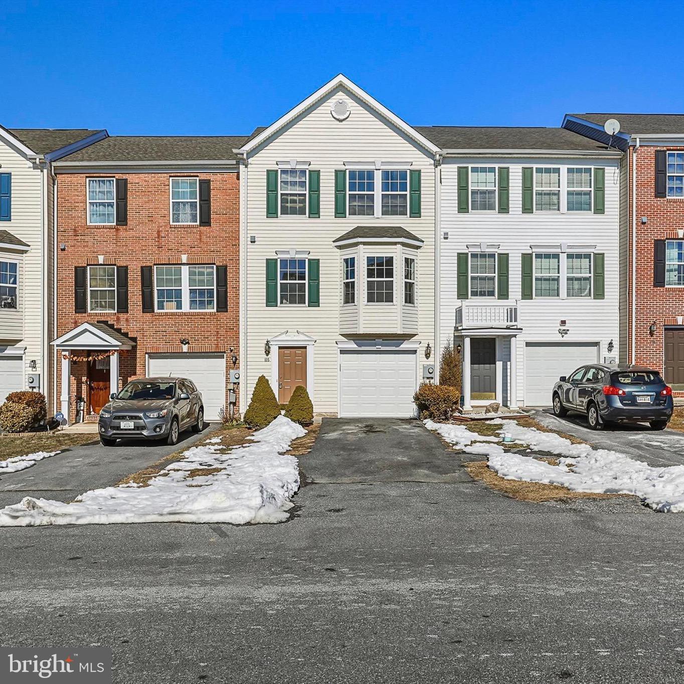 MANOR PARK - Residential