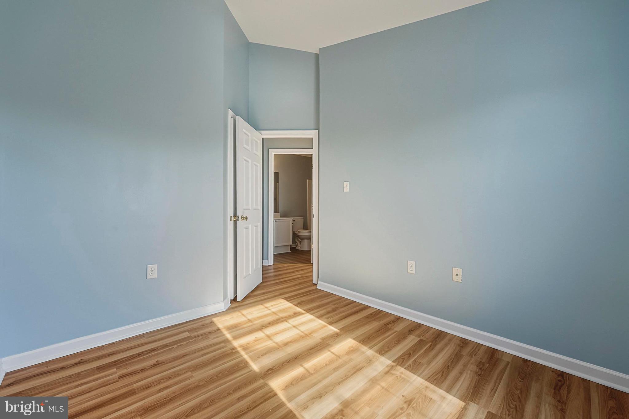 MANOR PARK - Residential