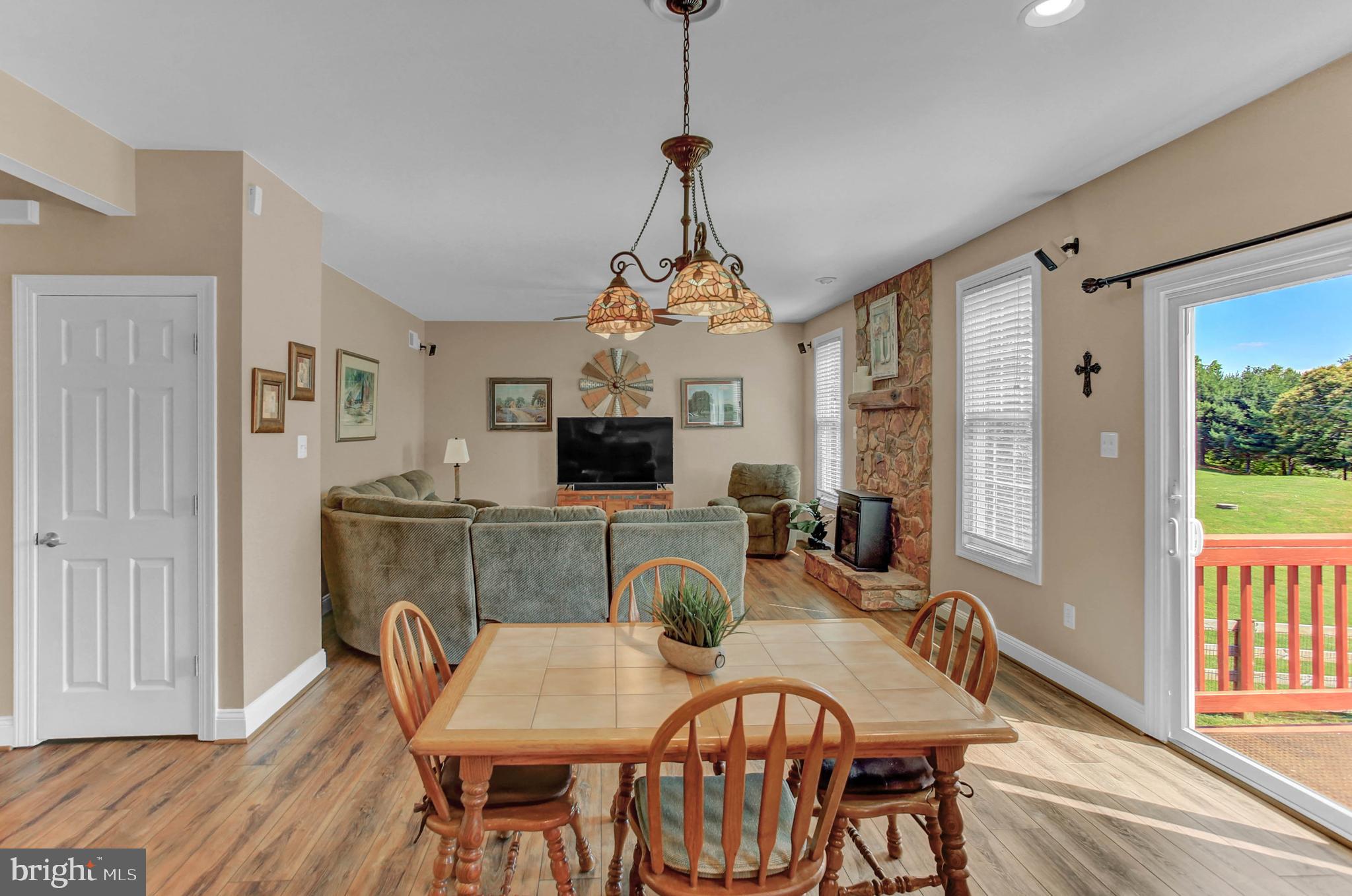 FOX CHASE - Residential