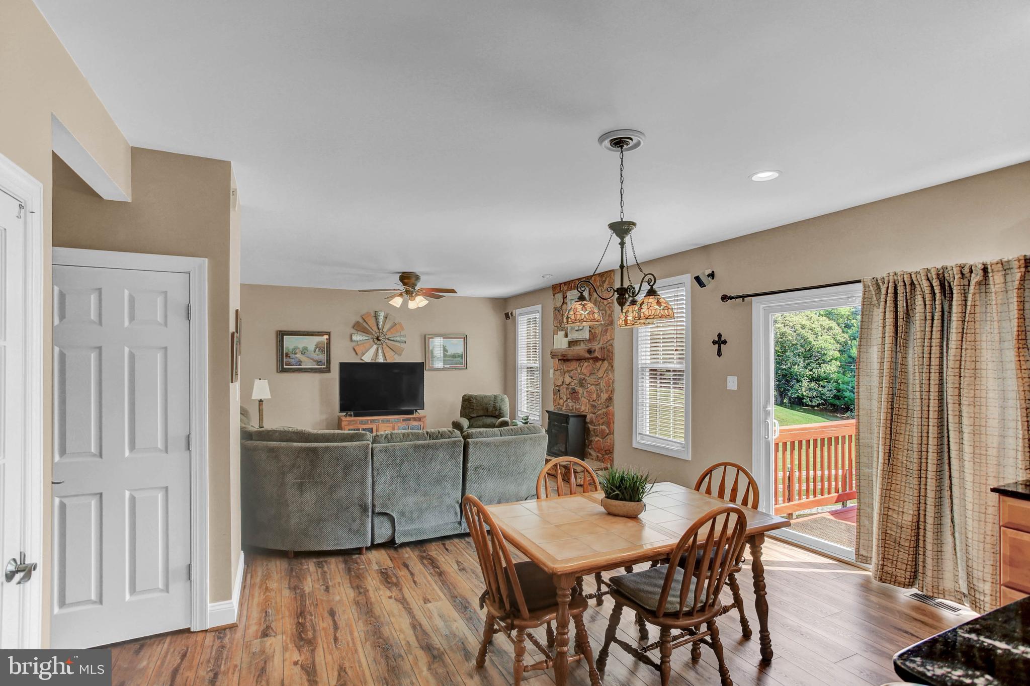 FOX CHASE - Residential