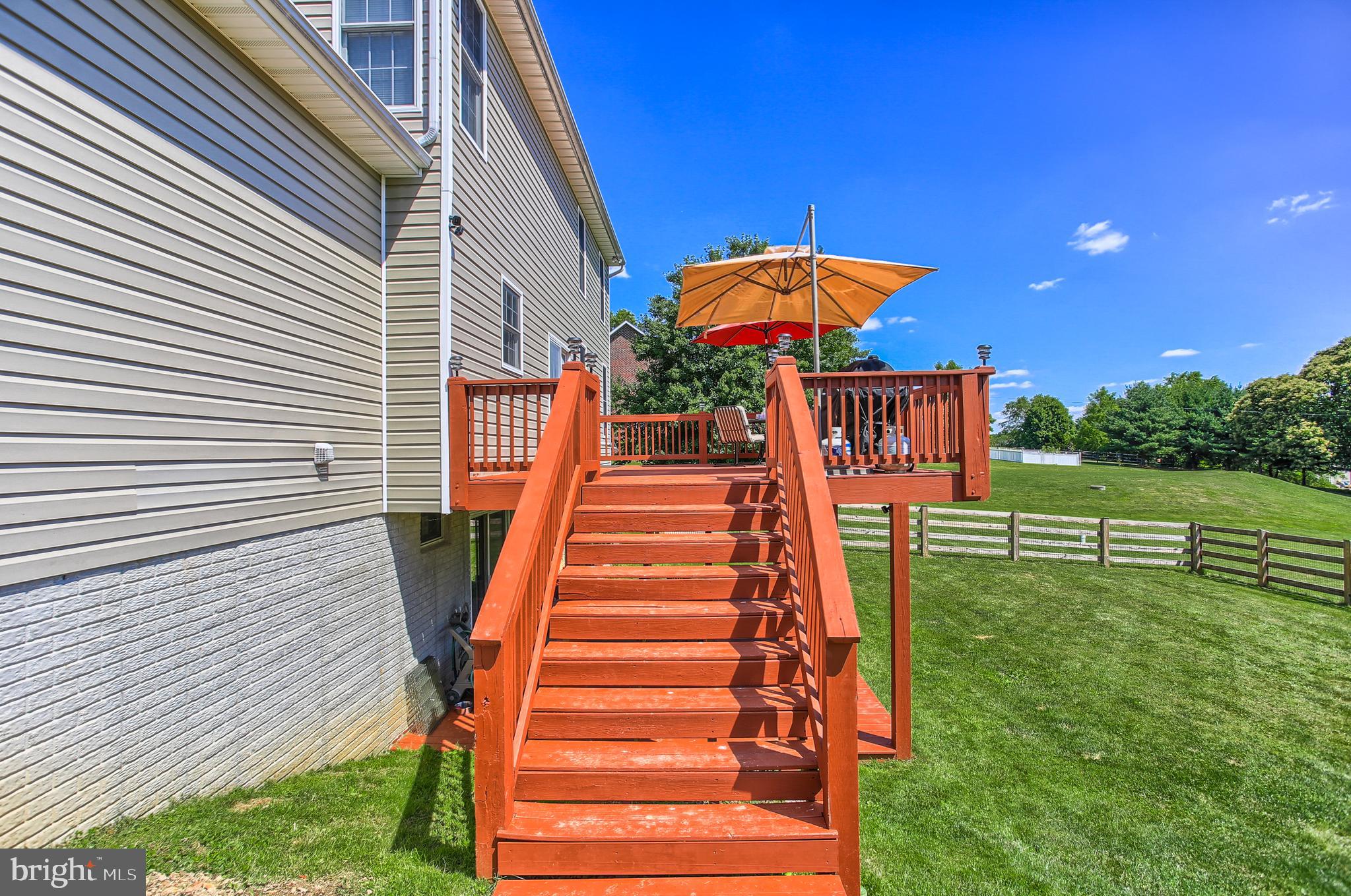 FOX CHASE - Residential