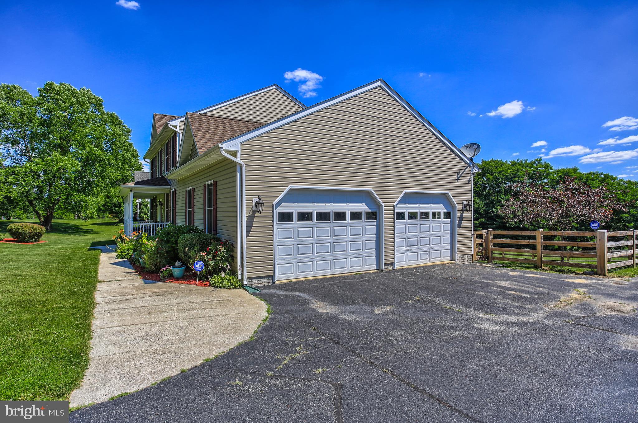 FOX CHASE - Residential