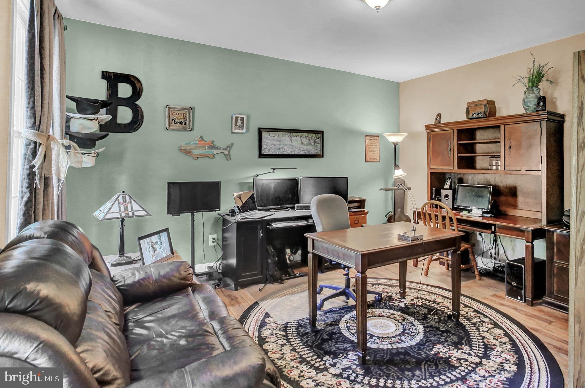 FOX CHASE - Residential