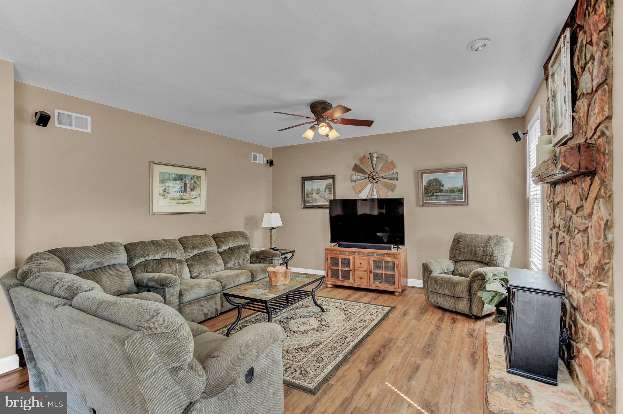 FOX CHASE - Residential