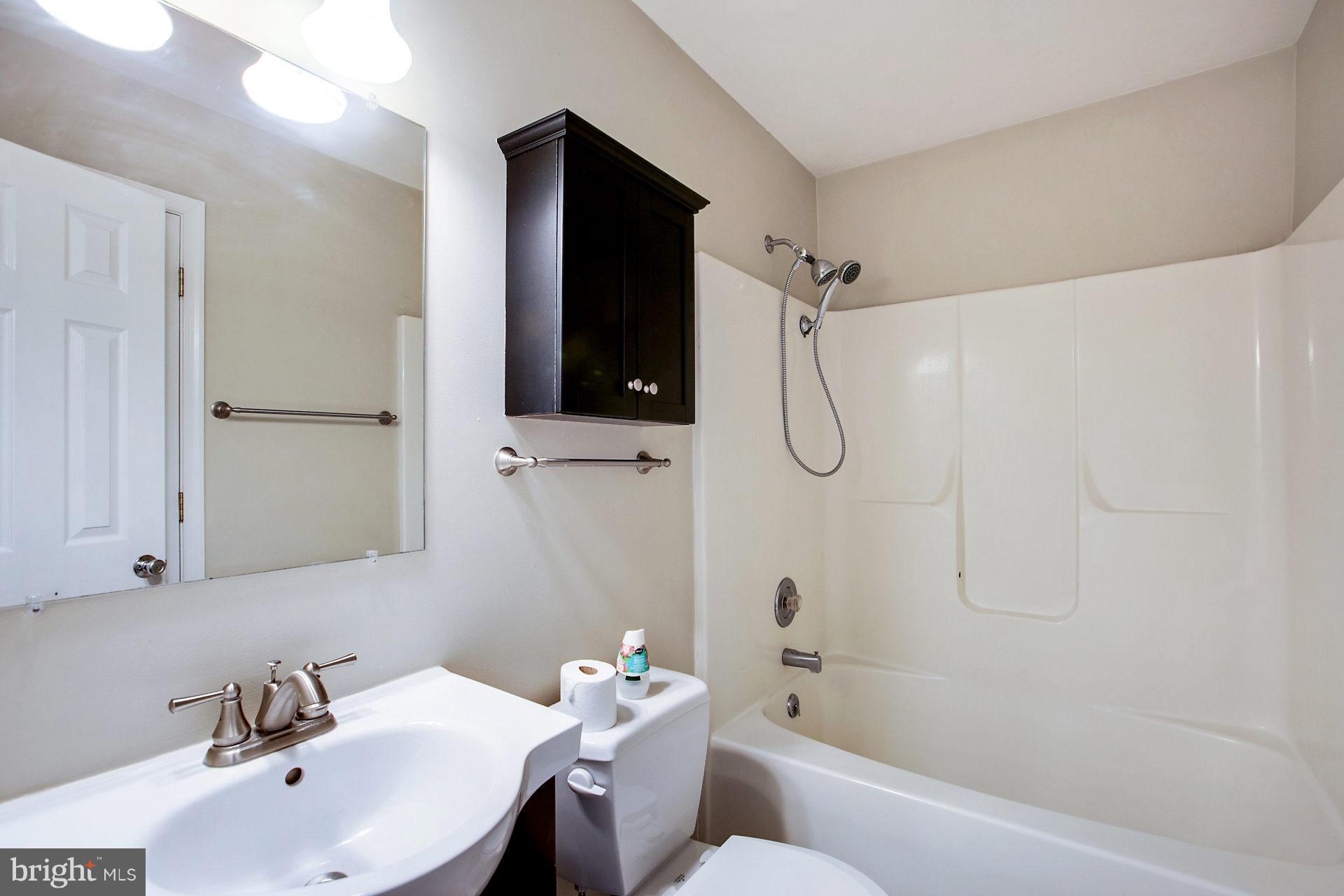 PYLES ESTATES - Residential