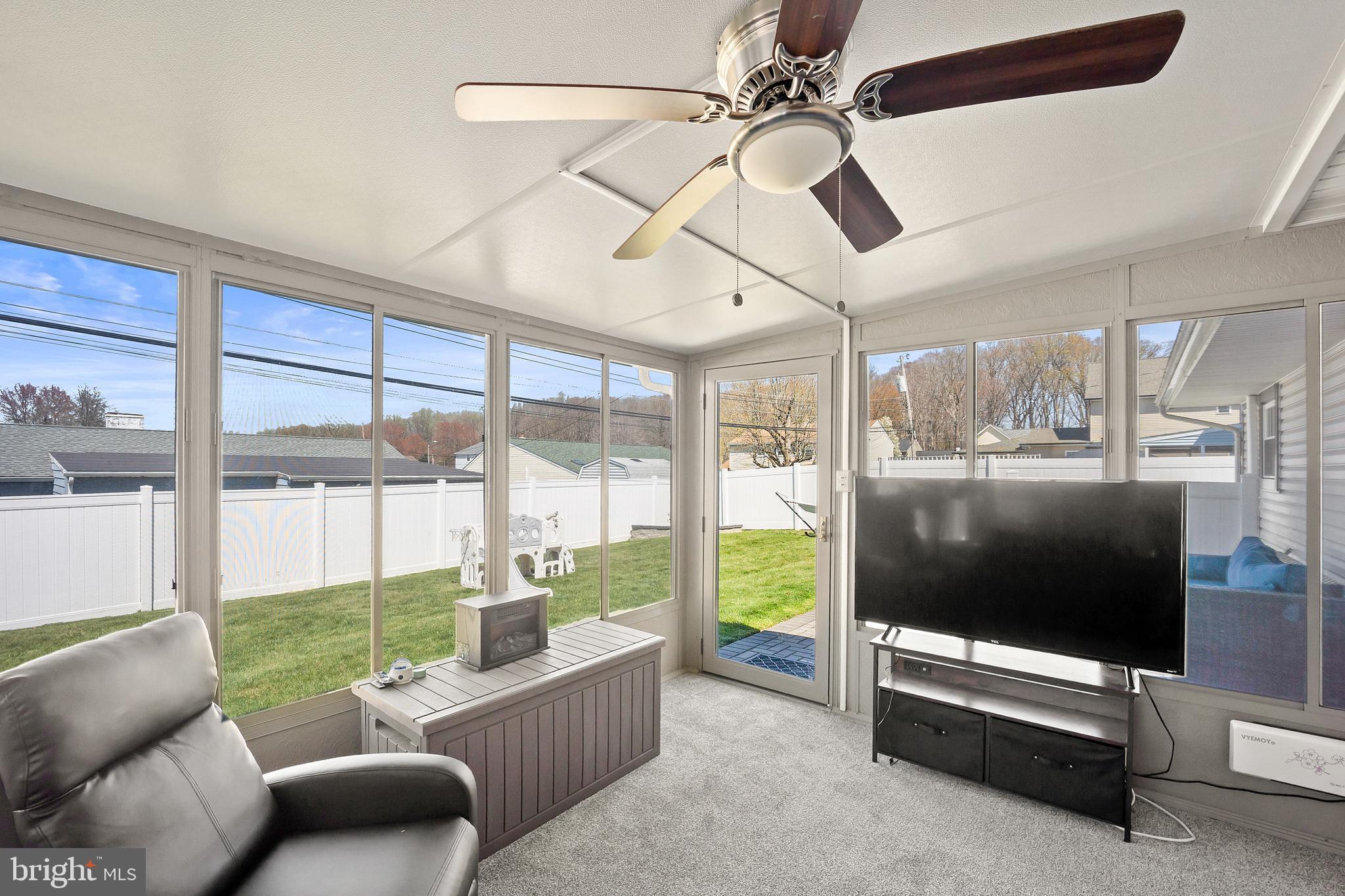 FAIRLESS HILLS - Residential