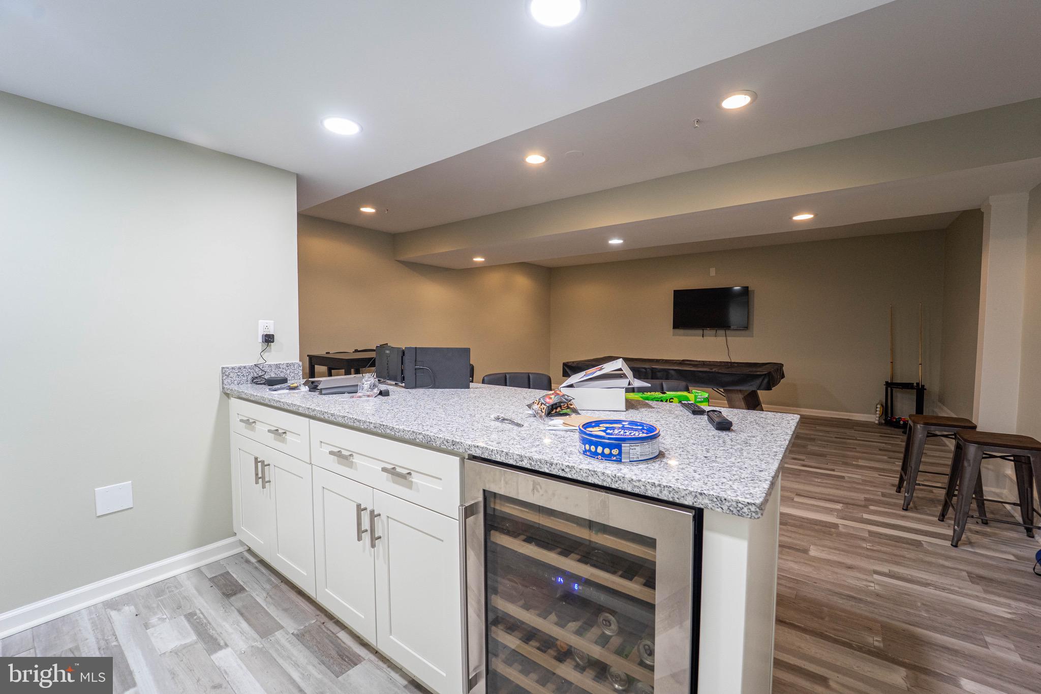 ADNELL SUB-PLAT FIVE> - Residential