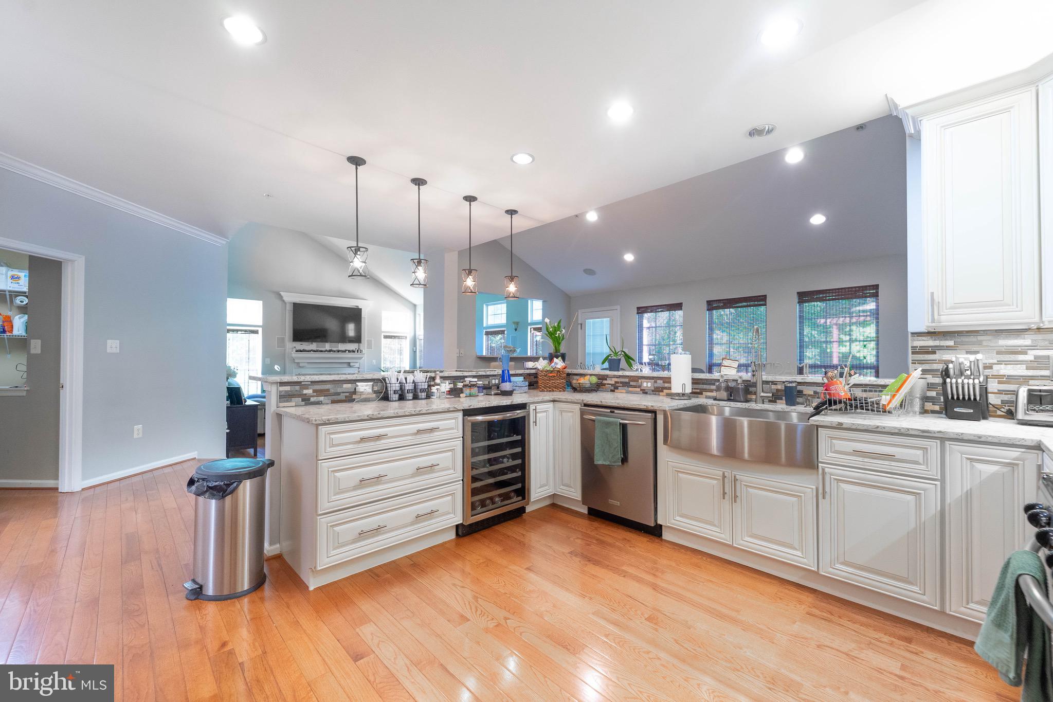 ADNELL SUB-PLAT FIVE> - Residential