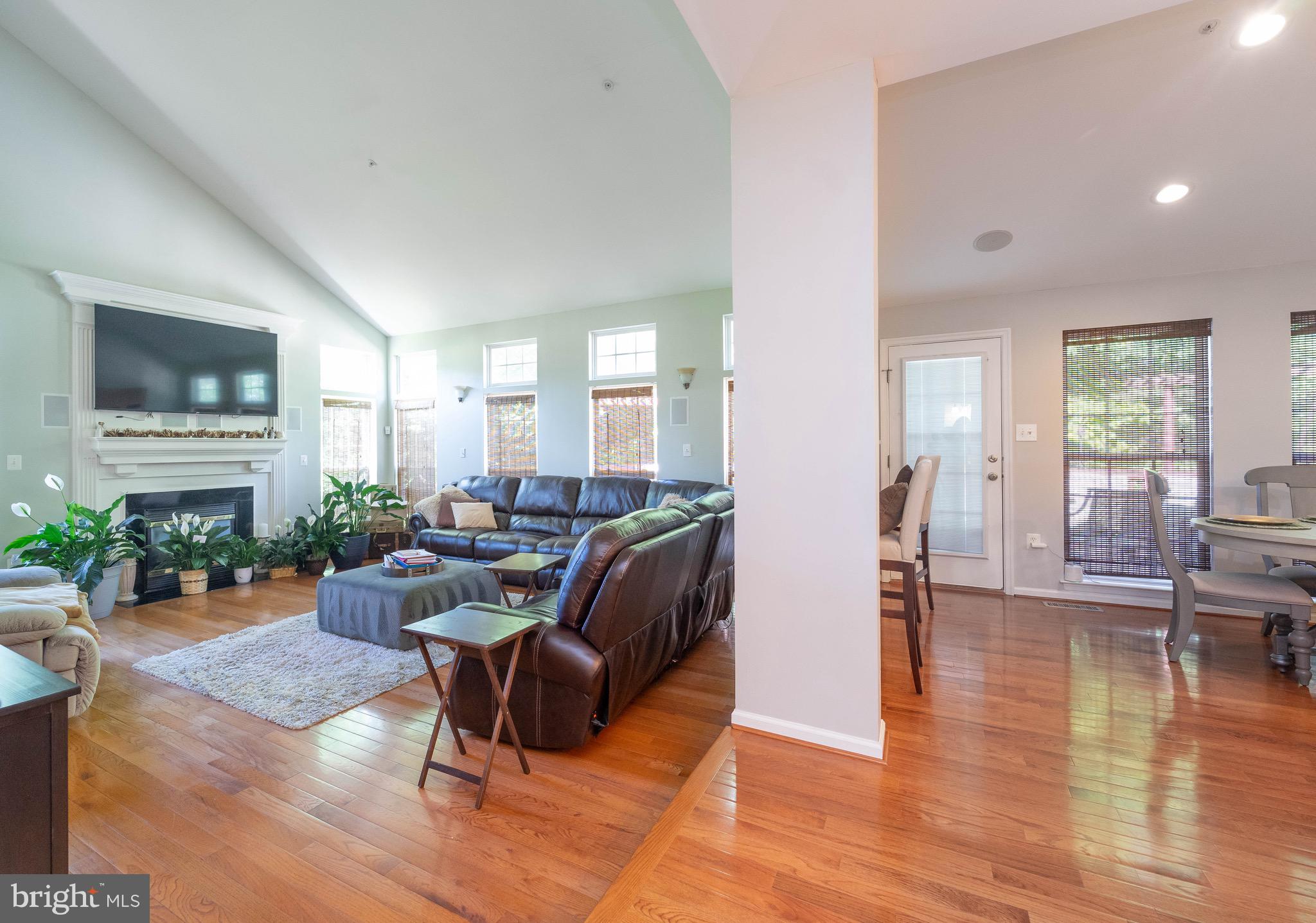 ADNELL SUB-PLAT FIVE> - Residential