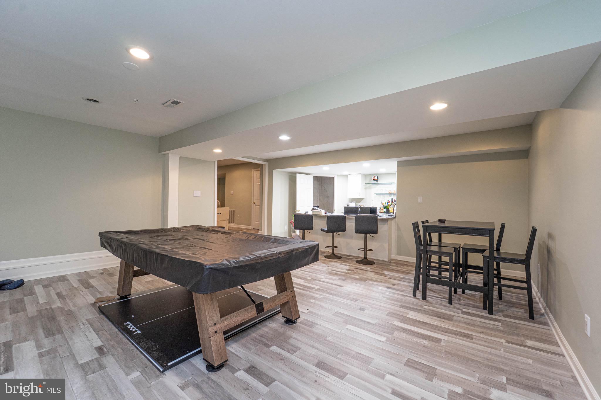 ADNELL SUB-PLAT FIVE> - Residential