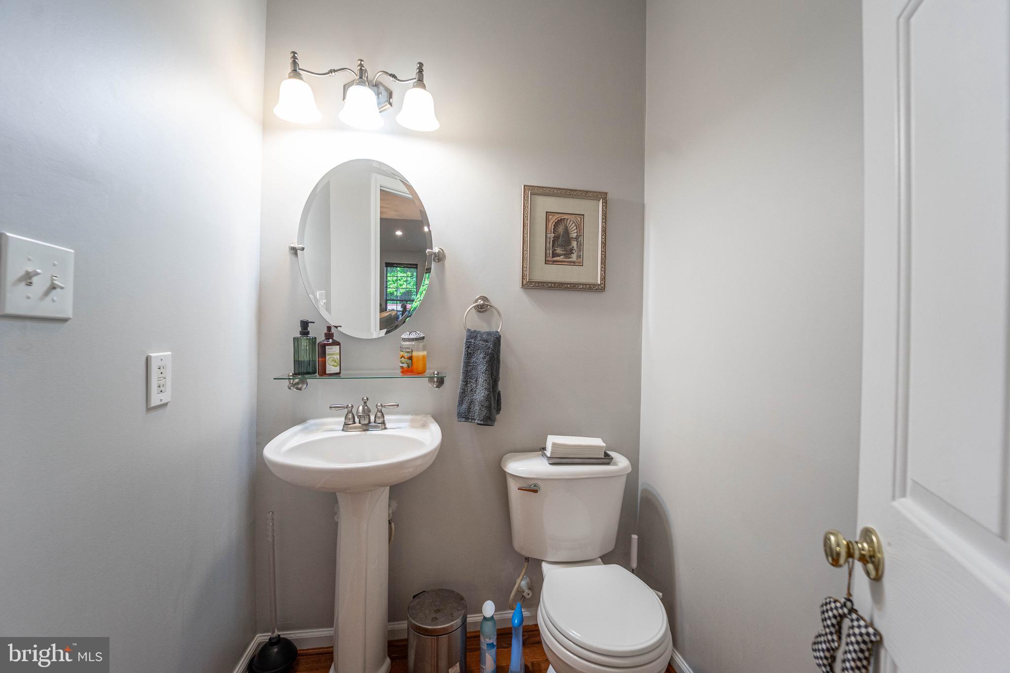 ADNELL SUB-PLAT FIVE> - Residential