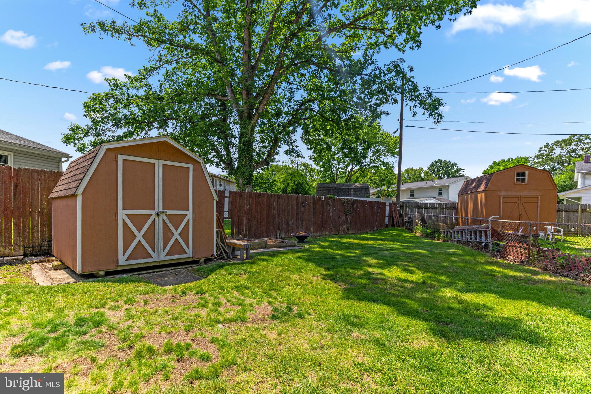 MAPLE RIDGE - Residential