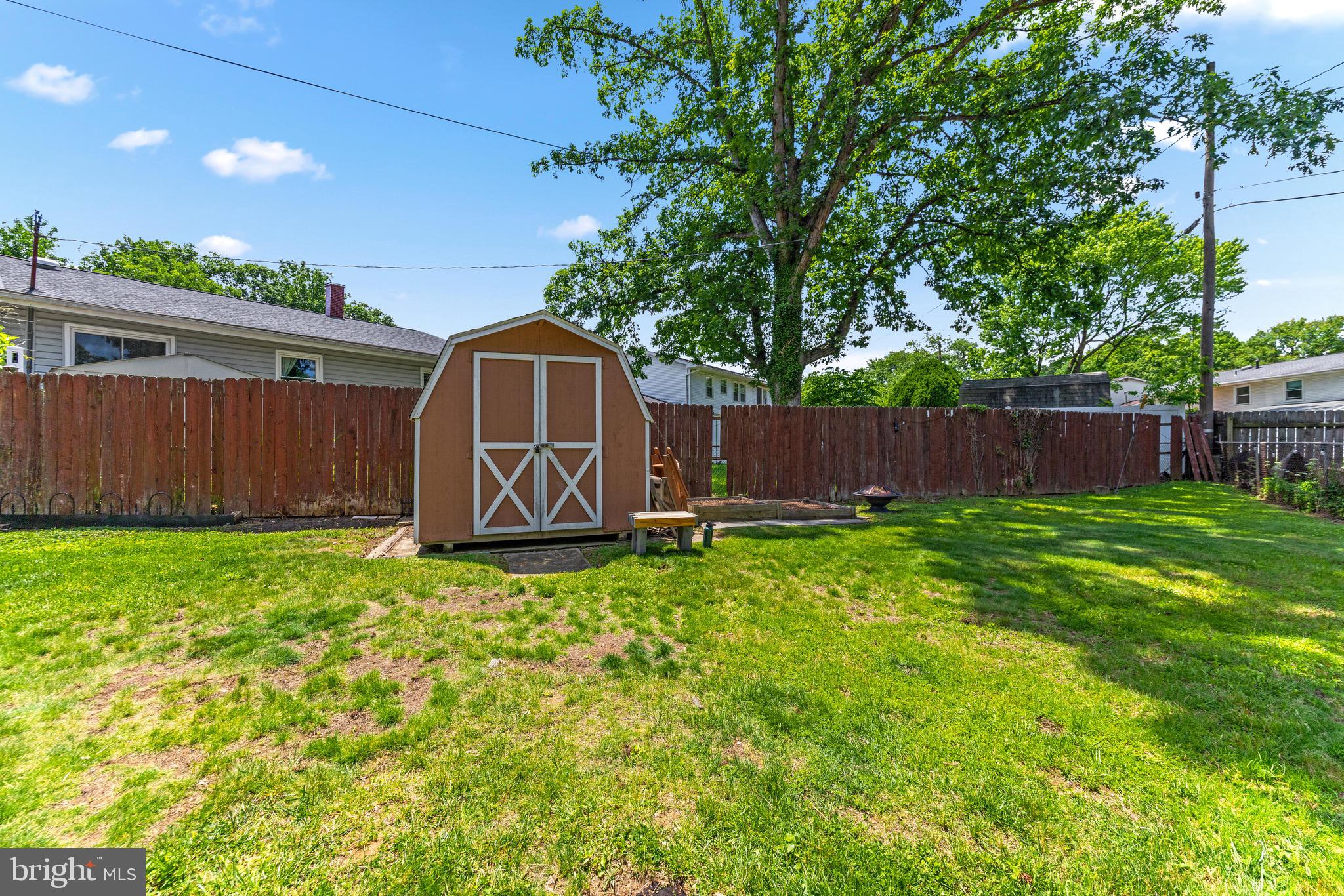 MAPLE RIDGE - Residential