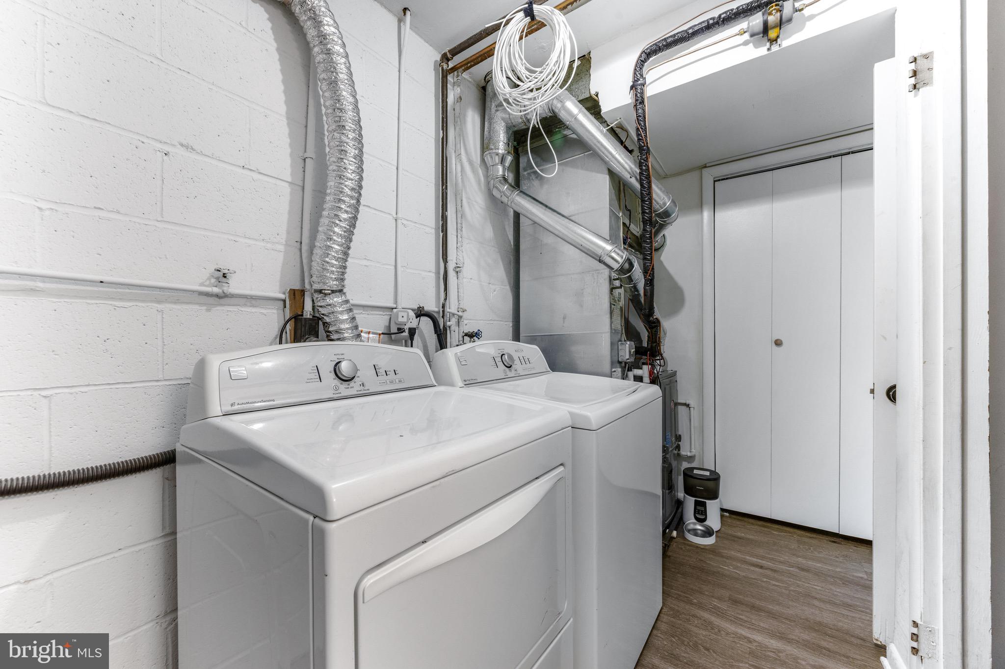 MAPLE RIDGE - Residential