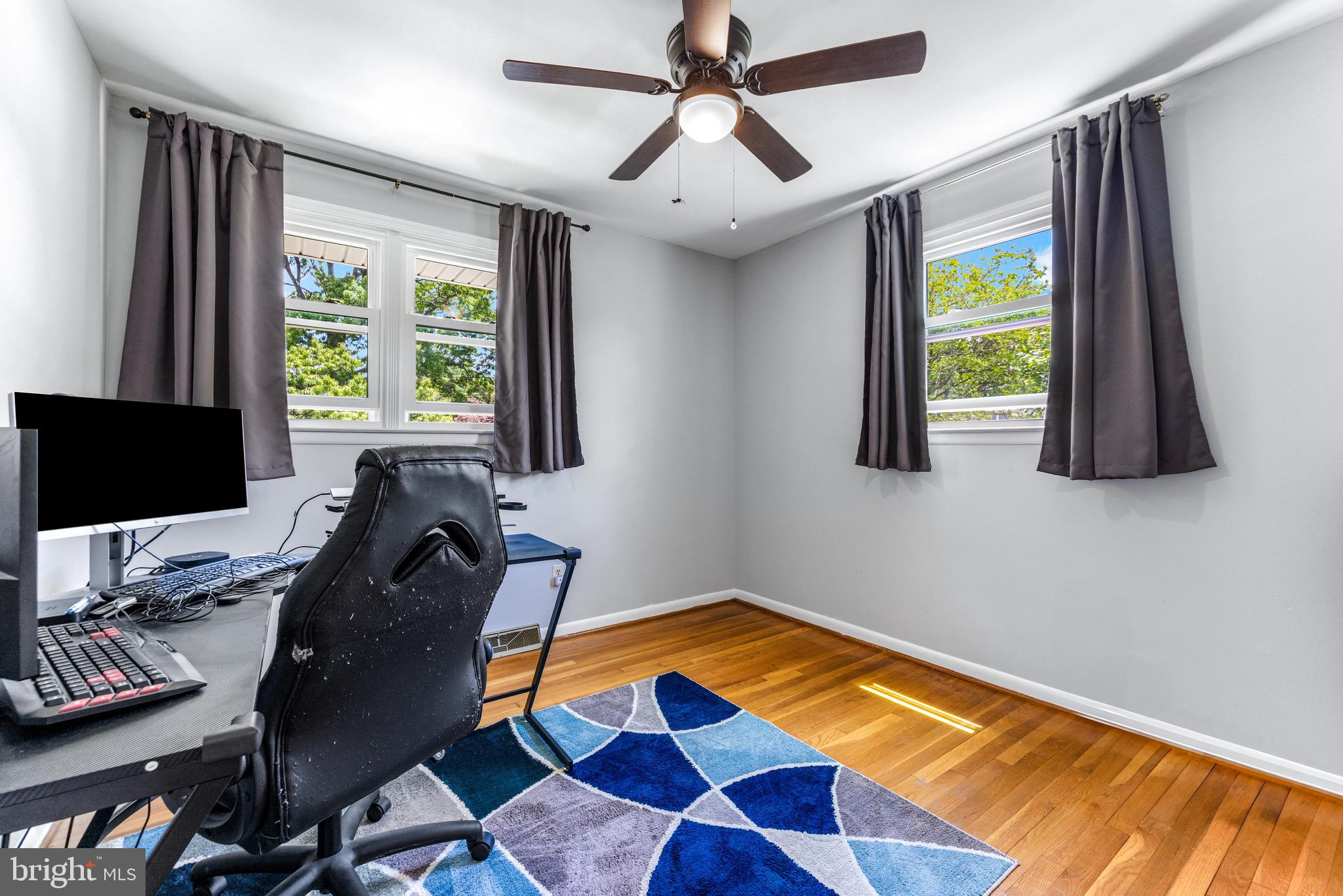 MAPLE RIDGE - Residential