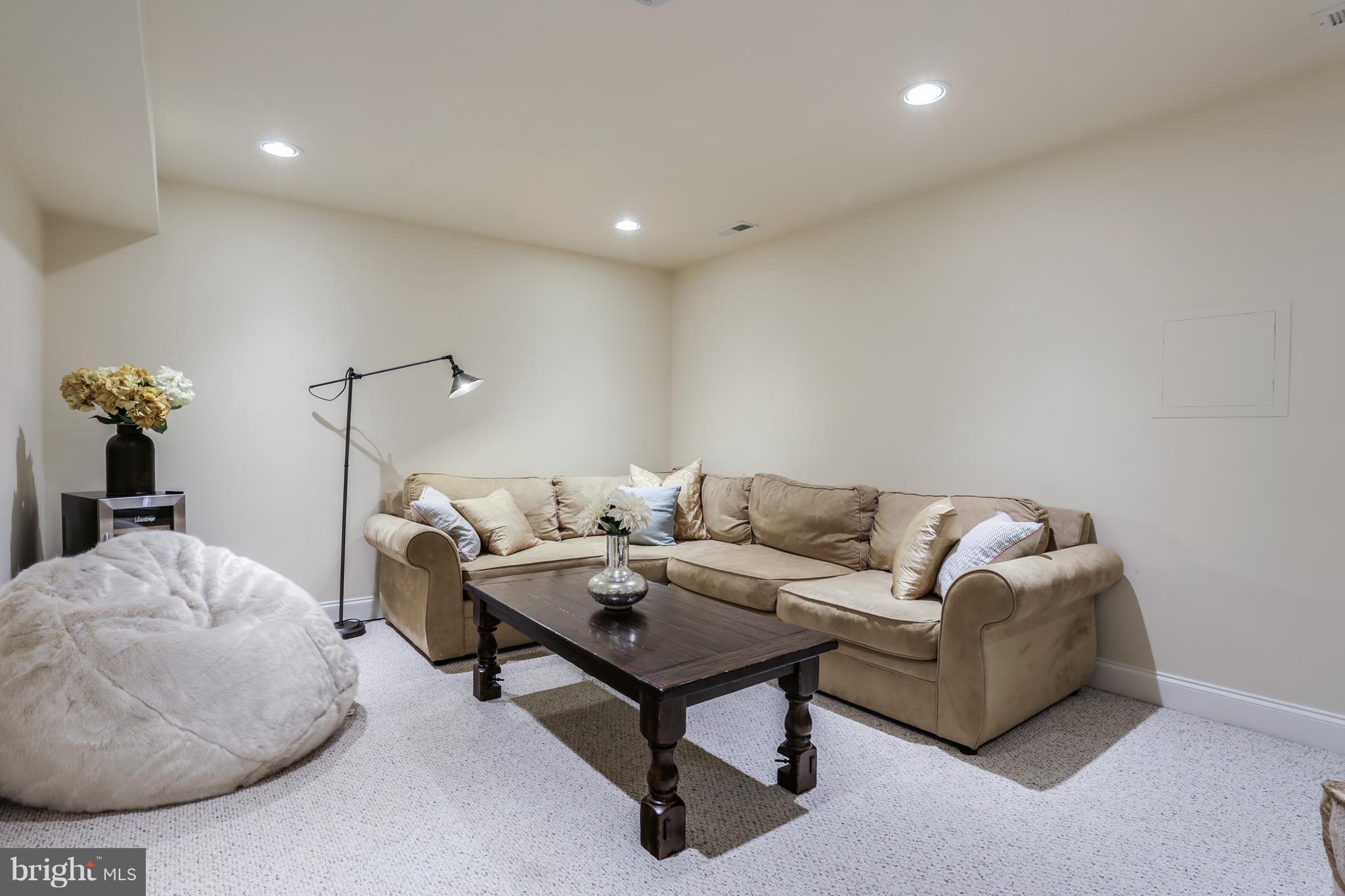 MCGUCKIAN - Residential