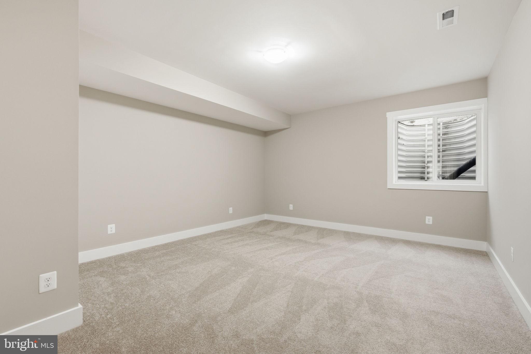 FAIRFAX ACRES - Residential