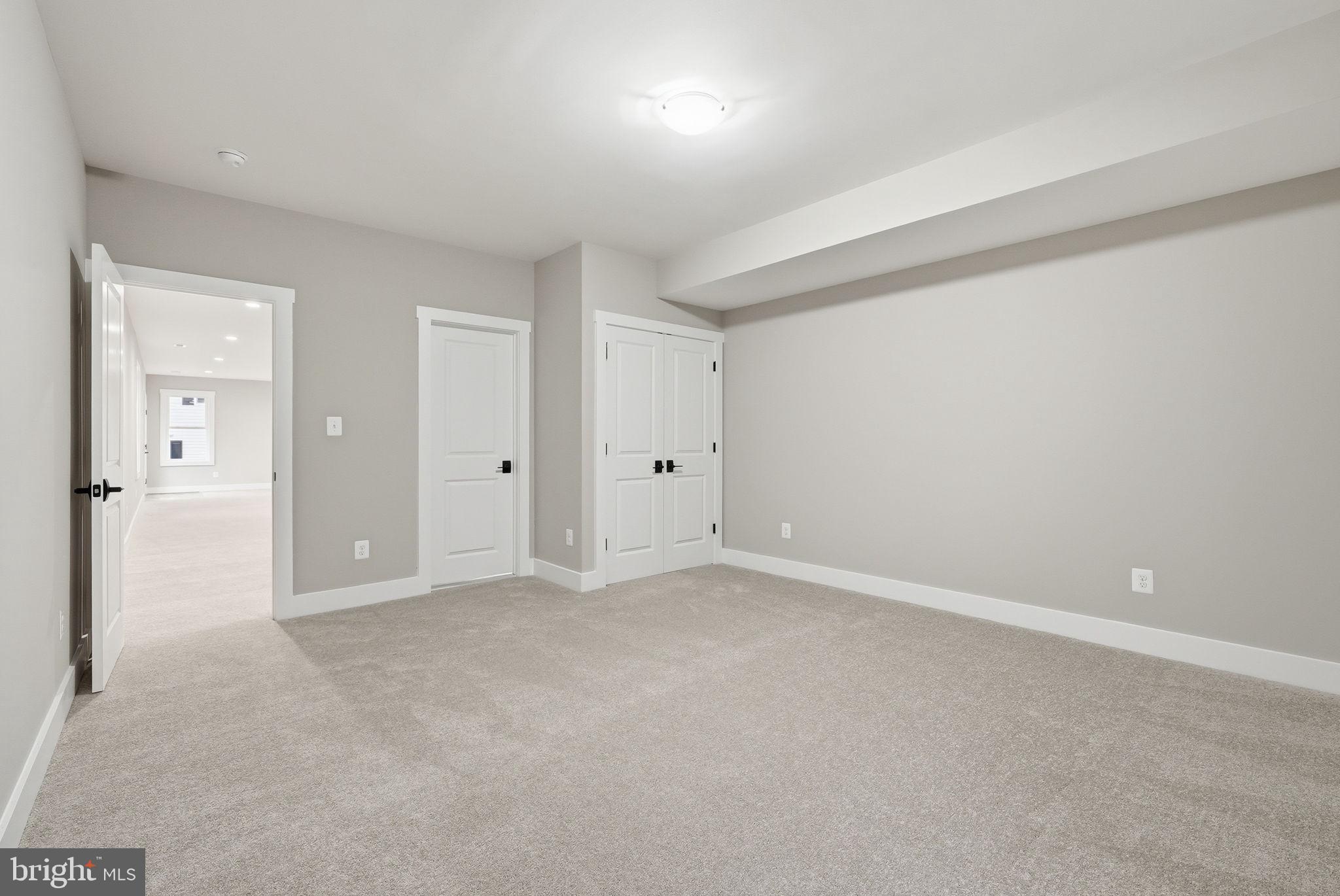 FAIRFAX ACRES - Residential