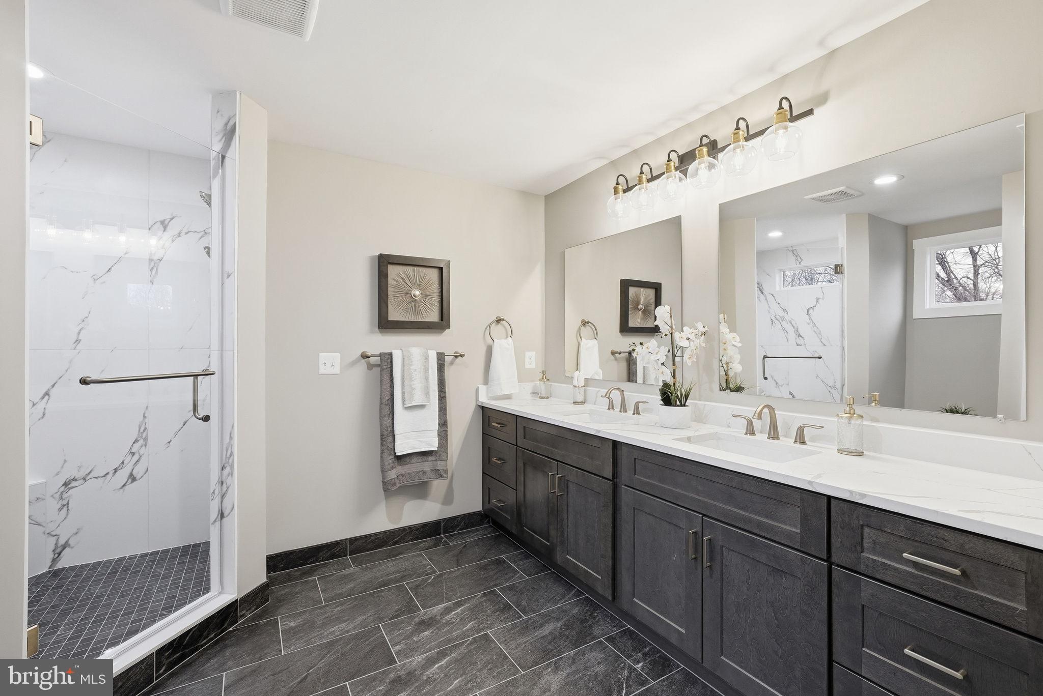 FAIRFAX ACRES - Residential