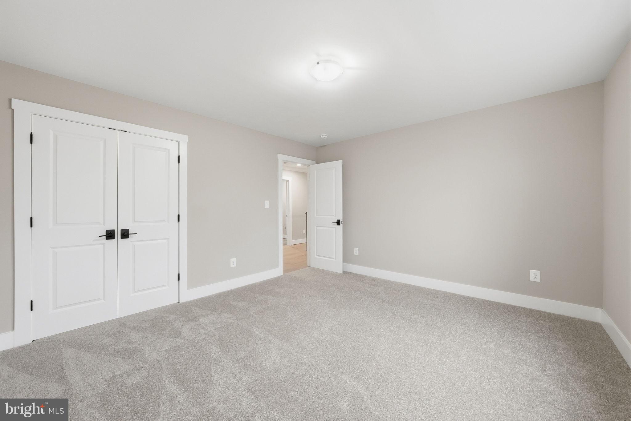 FAIRFAX ACRES - Residential