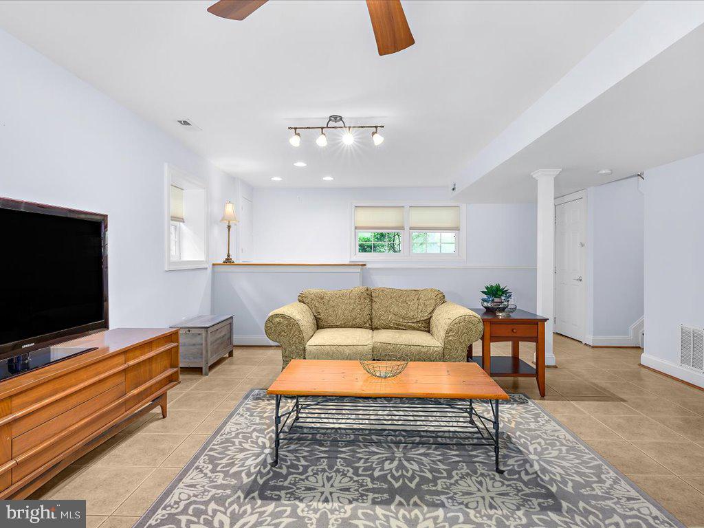 CAPE ST CLAIRE - Residential