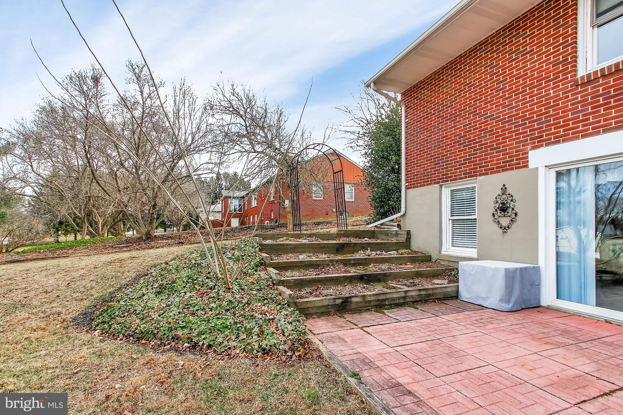 HAMPSTEAD HEIGHTS - Residential