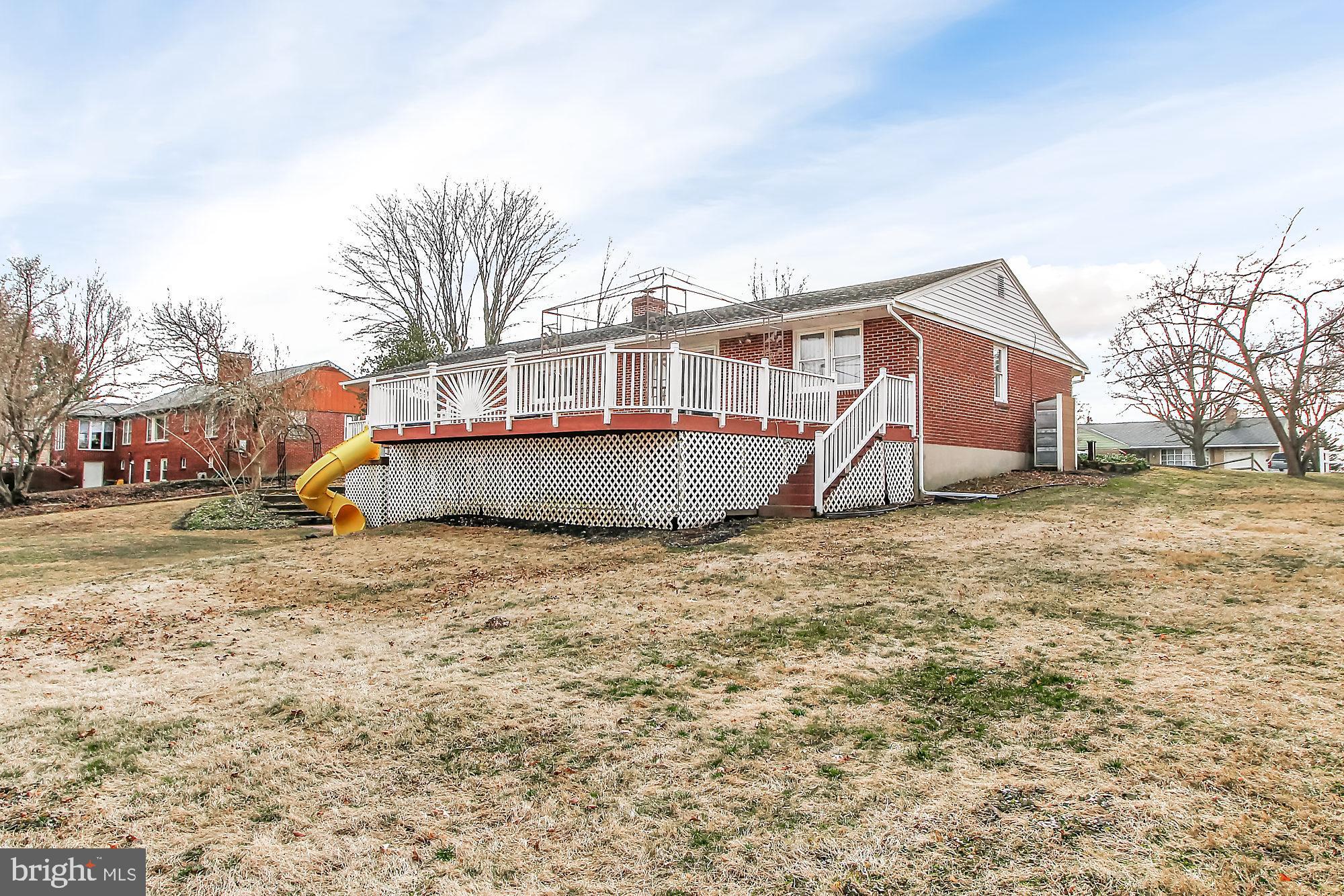HAMPSTEAD HEIGHTS - Residential