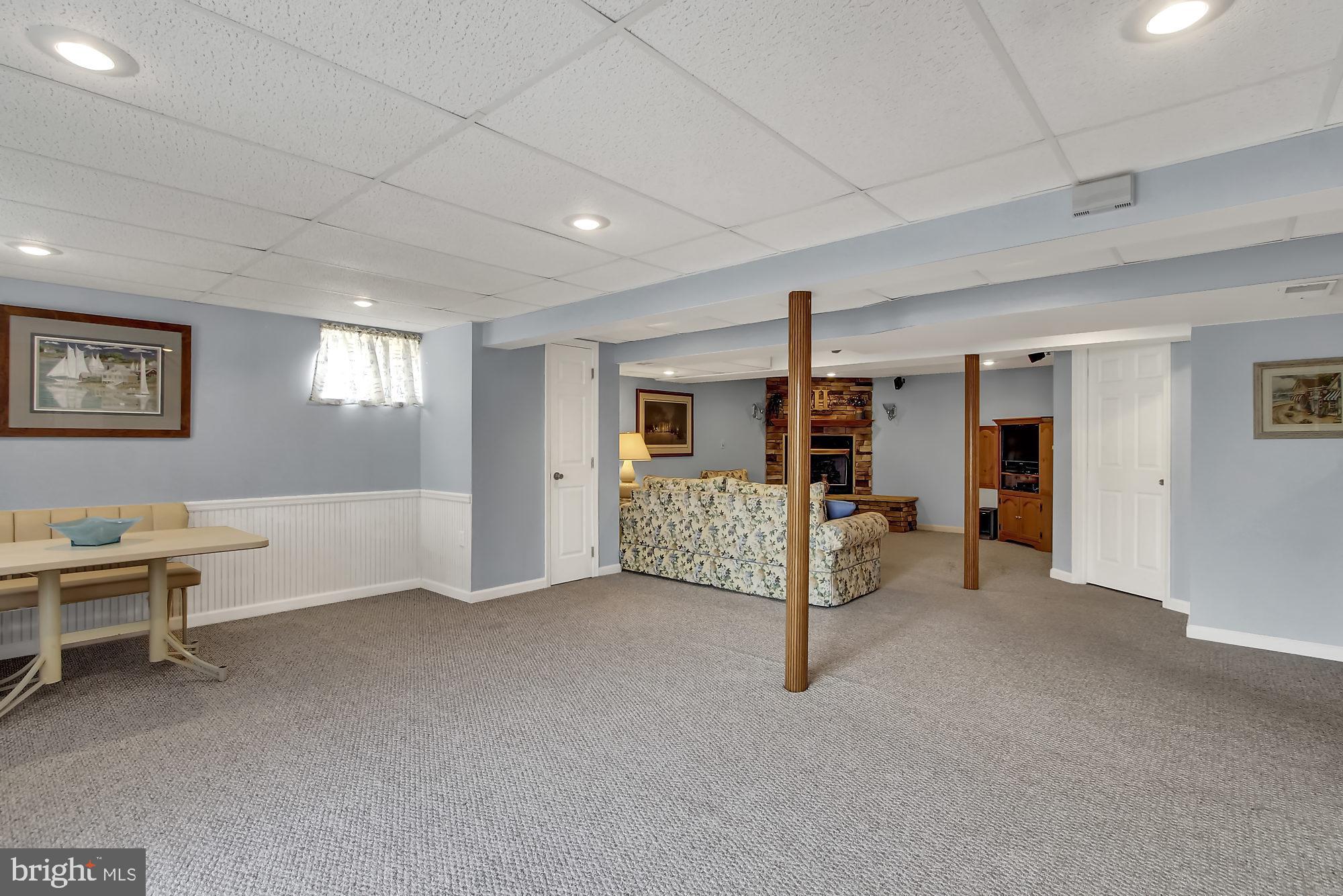 HAMPSTEAD HEIGHTS - Residential