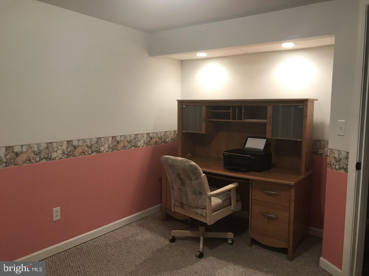 HAMPSTEAD HEIGHTS - Residential