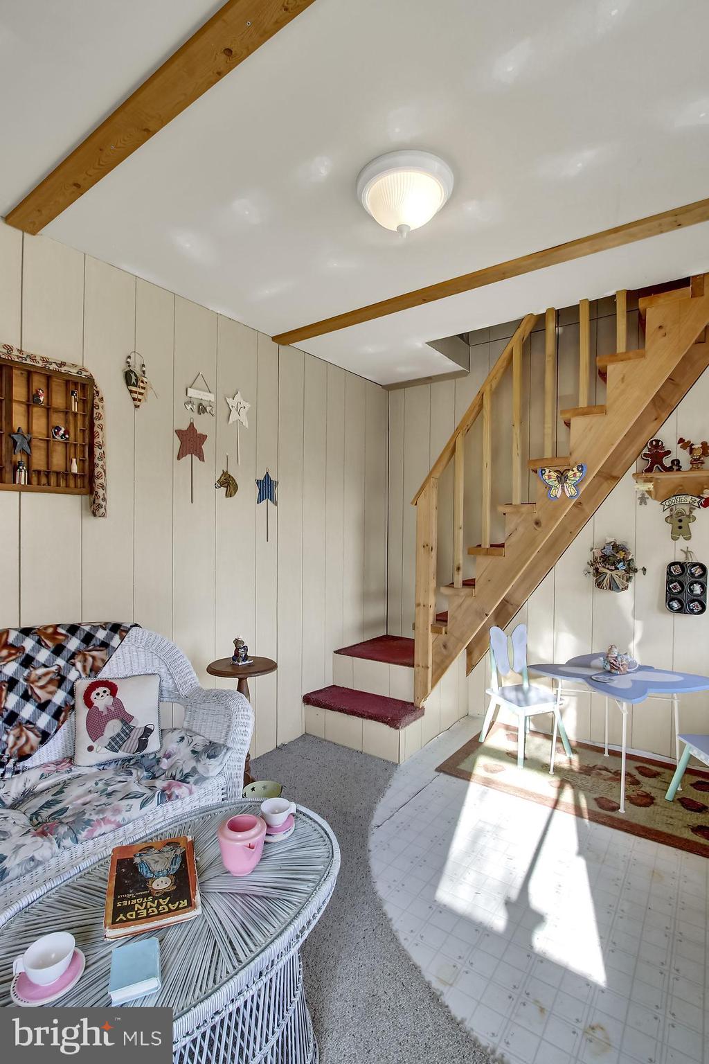 HAMPSTEAD HEIGHTS - Residential