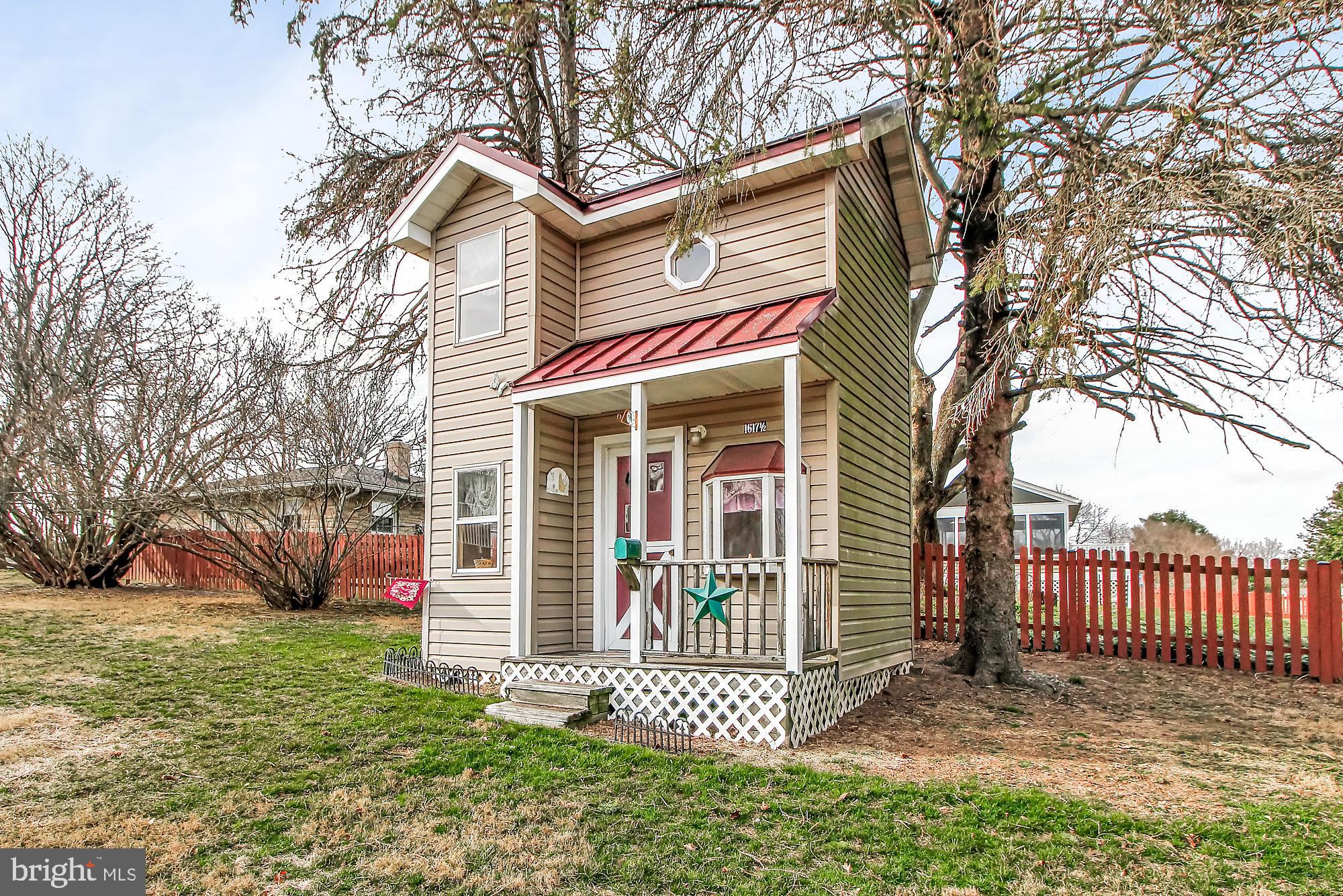 HAMPSTEAD HEIGHTS - Residential