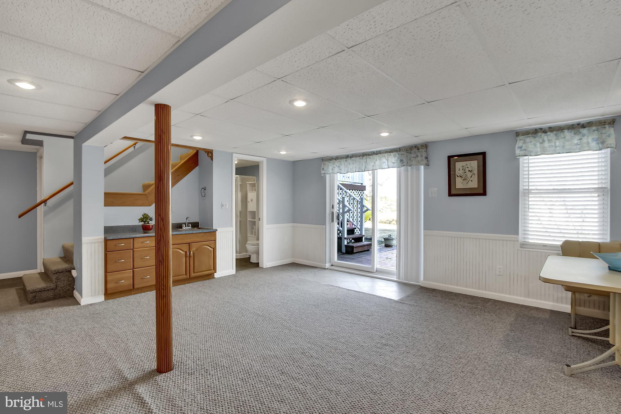 HAMPSTEAD HEIGHTS - Residential