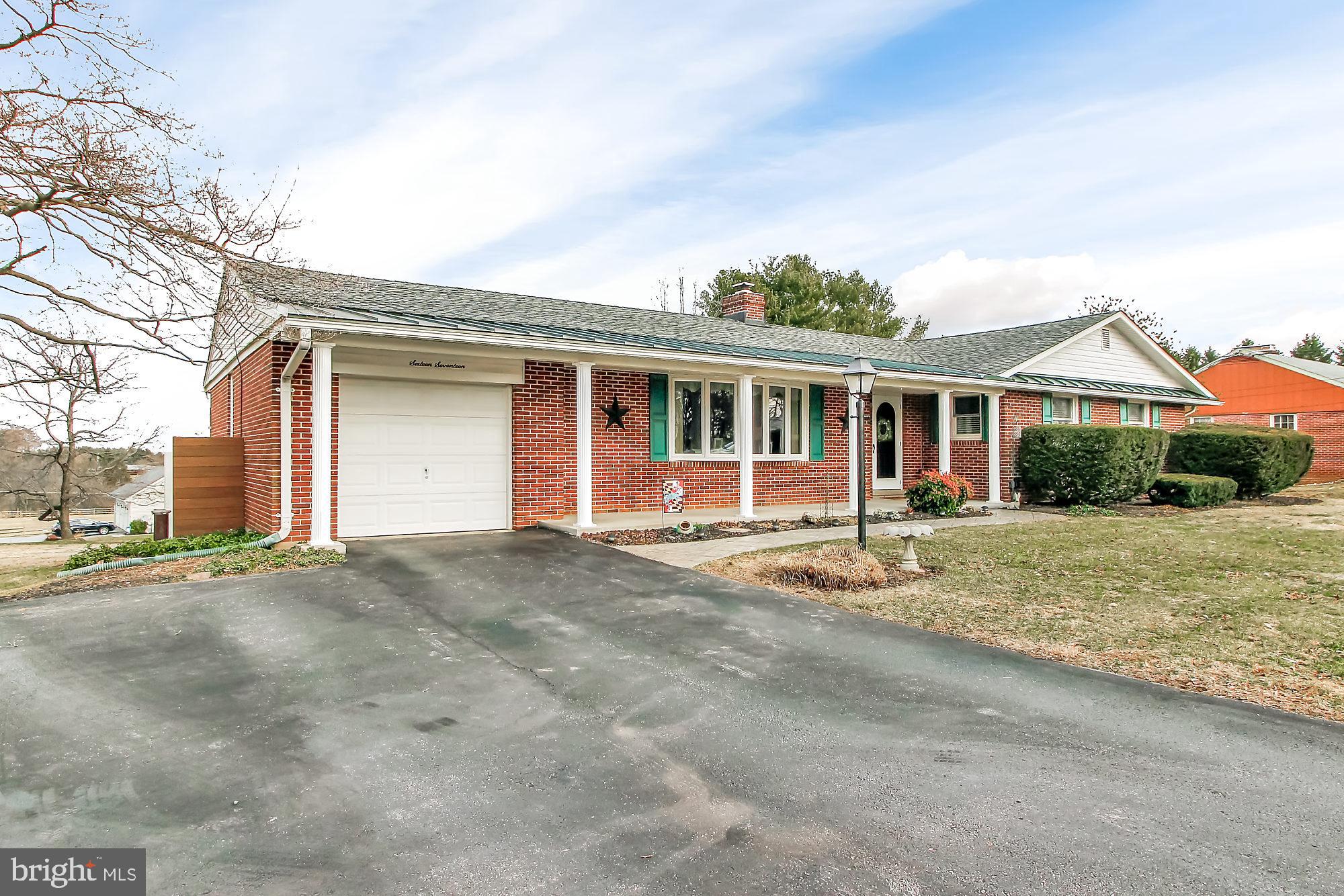 HAMPSTEAD HEIGHTS - Residential