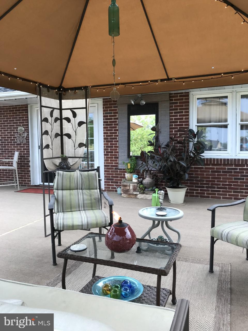 HAMPSTEAD HEIGHTS - Residential