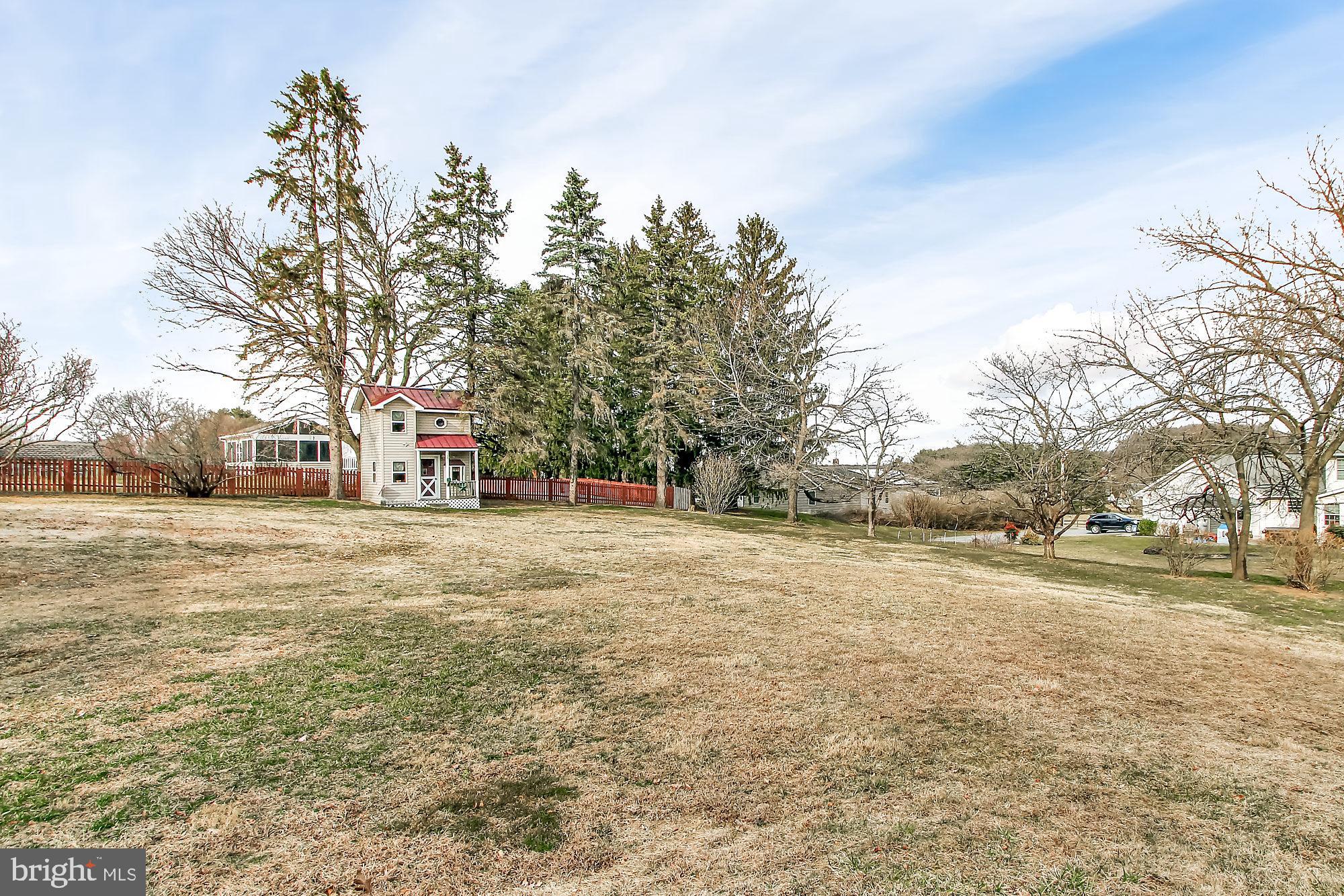 HAMPSTEAD HEIGHTS - Residential