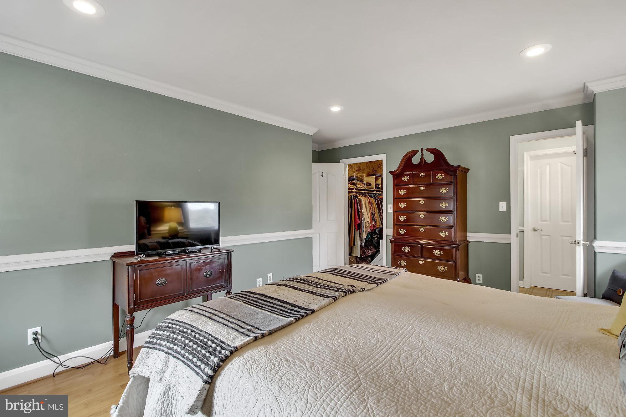 HAMPSTEAD HEIGHTS - Residential