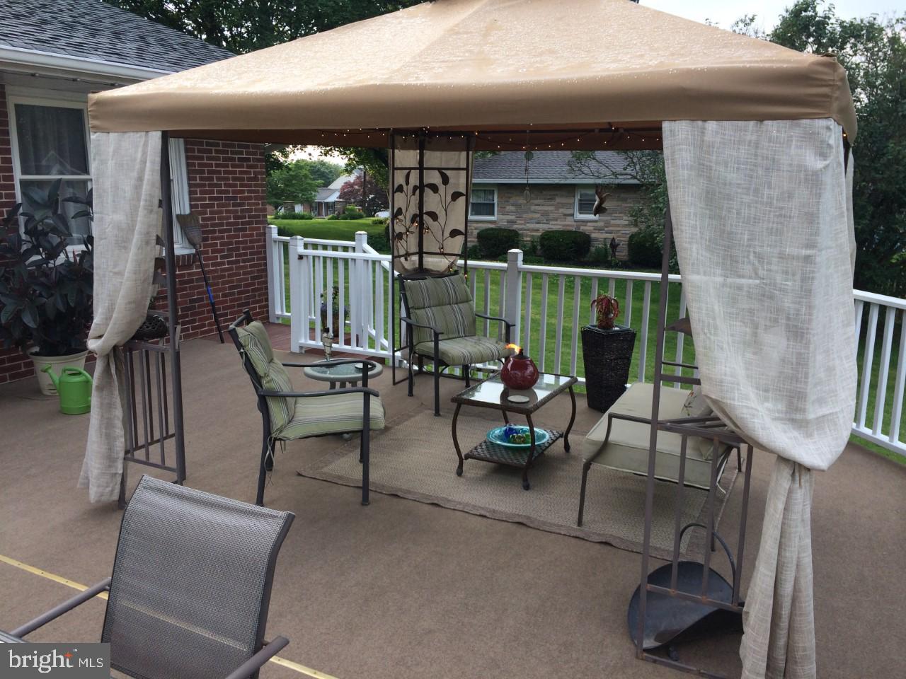 HAMPSTEAD HEIGHTS - Residential