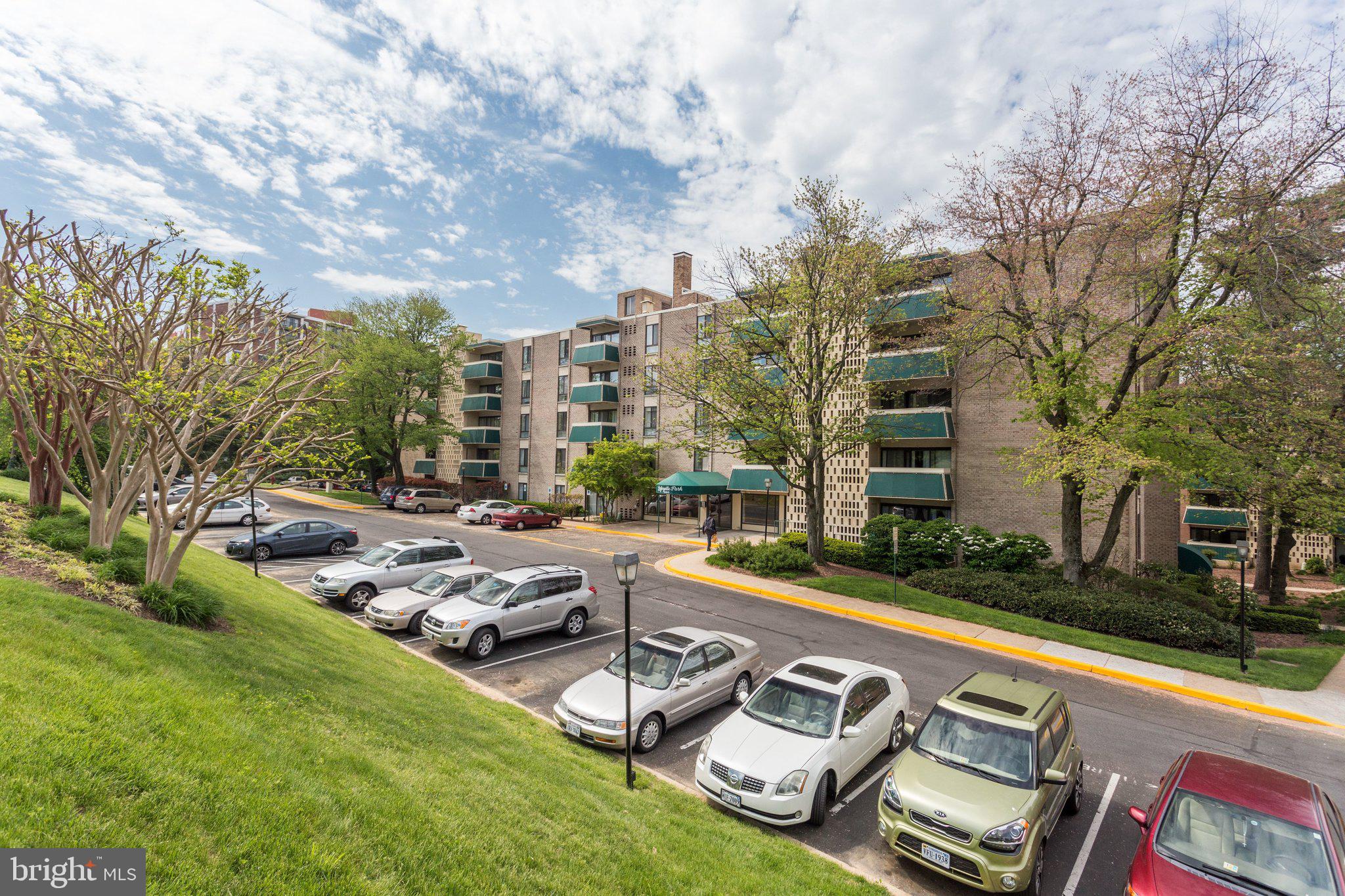 6133 LEESBURG PIKE 201
